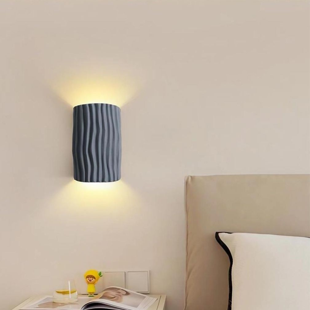 Scandinavian Design Resin Fluted Wall Light K135