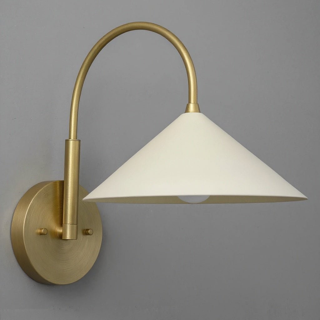 Curva Curved Metal Wall Sconce - Elegant Vintage Wall Lamp for Bedroom K1532
