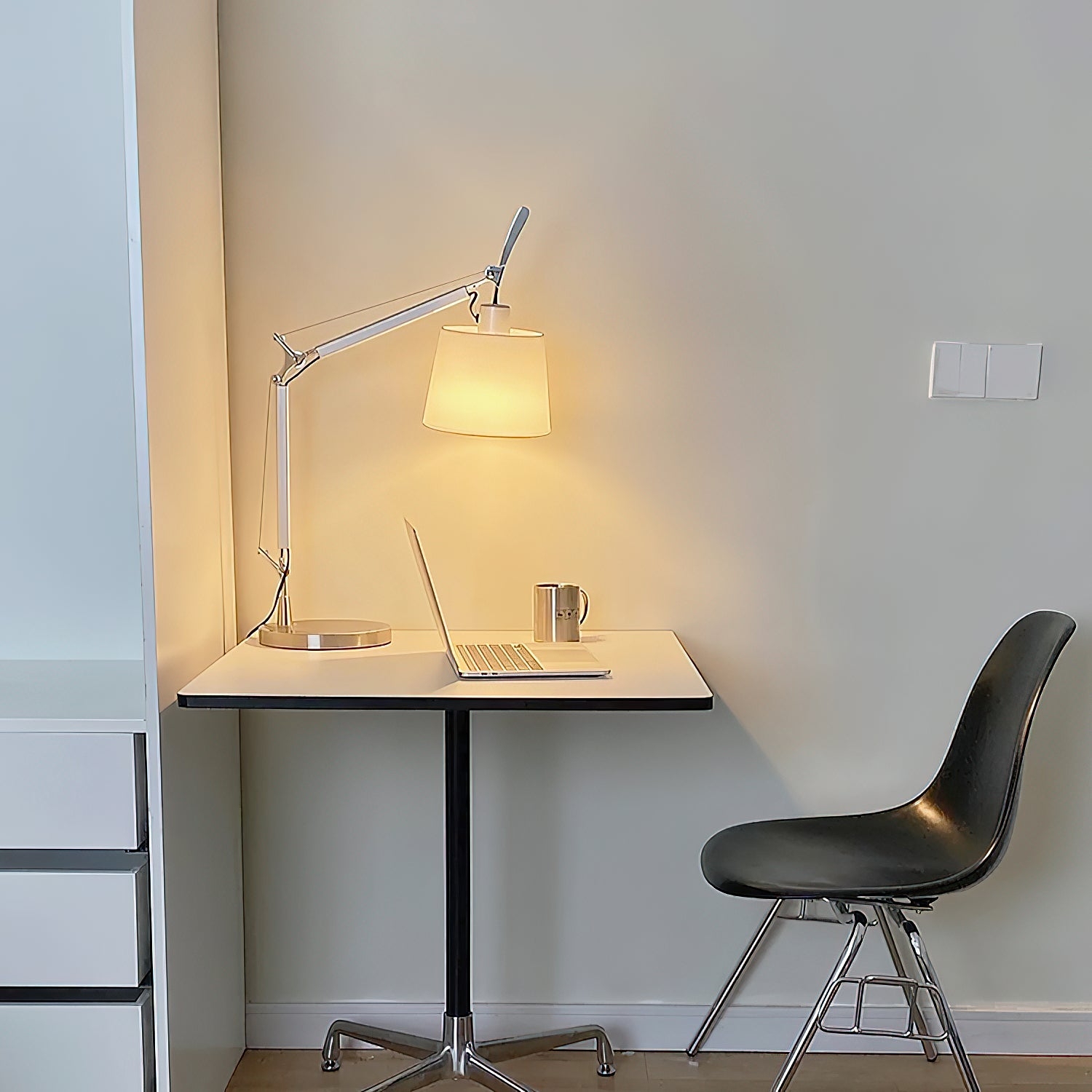 Velthea Table Lamp D714