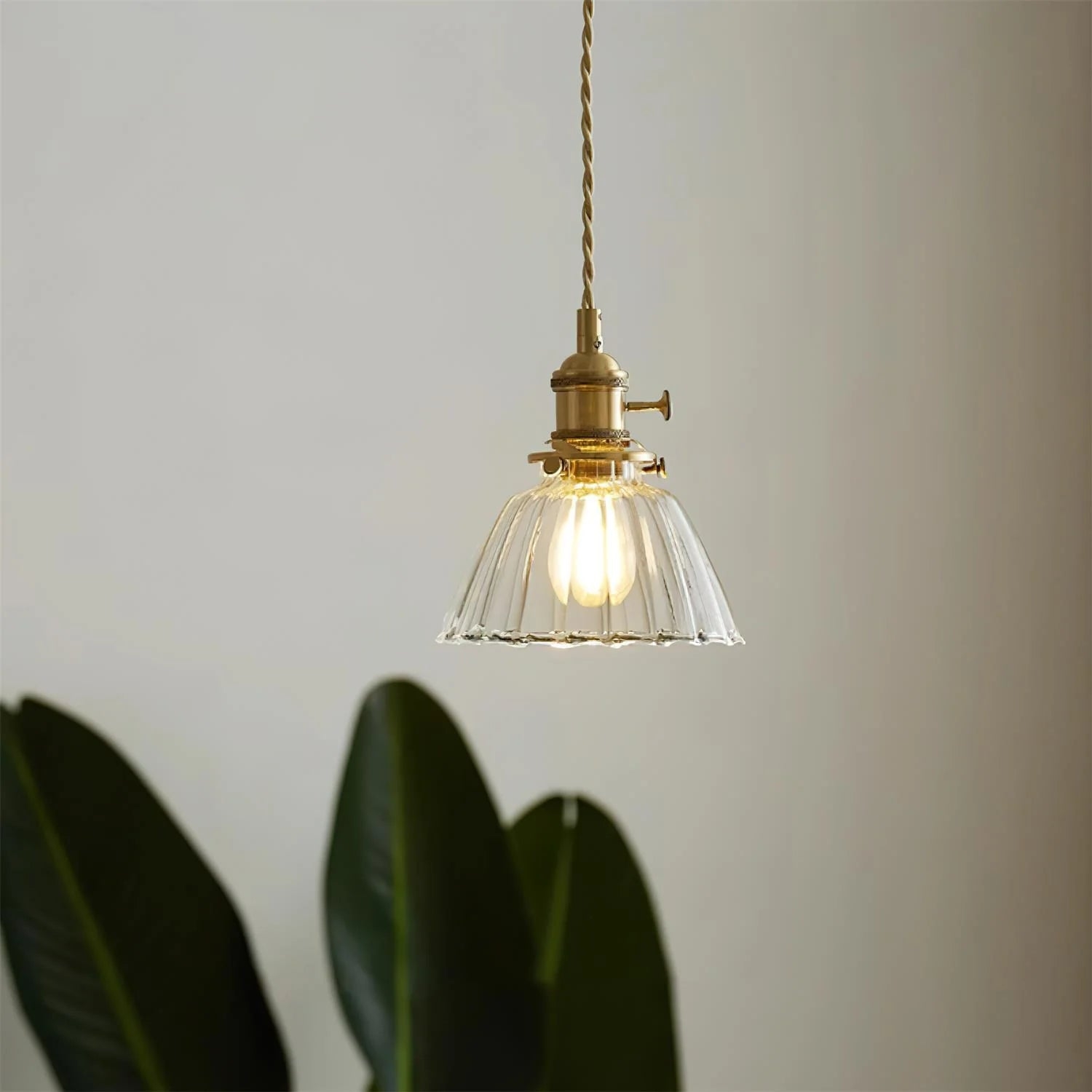 Jasmine Vintage Brass Glass Pendant Light D950