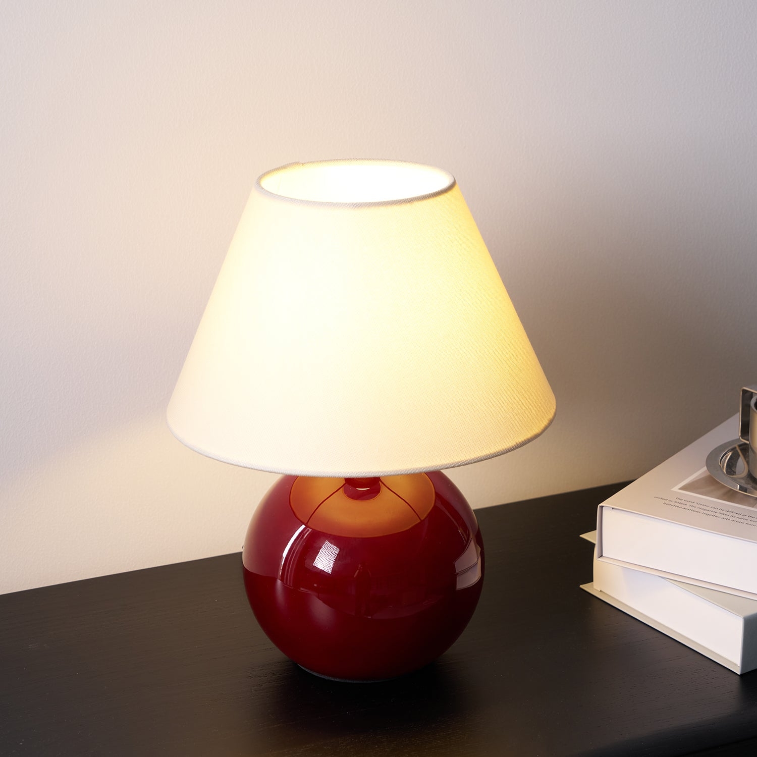 Red Nanu Table Lamp D26