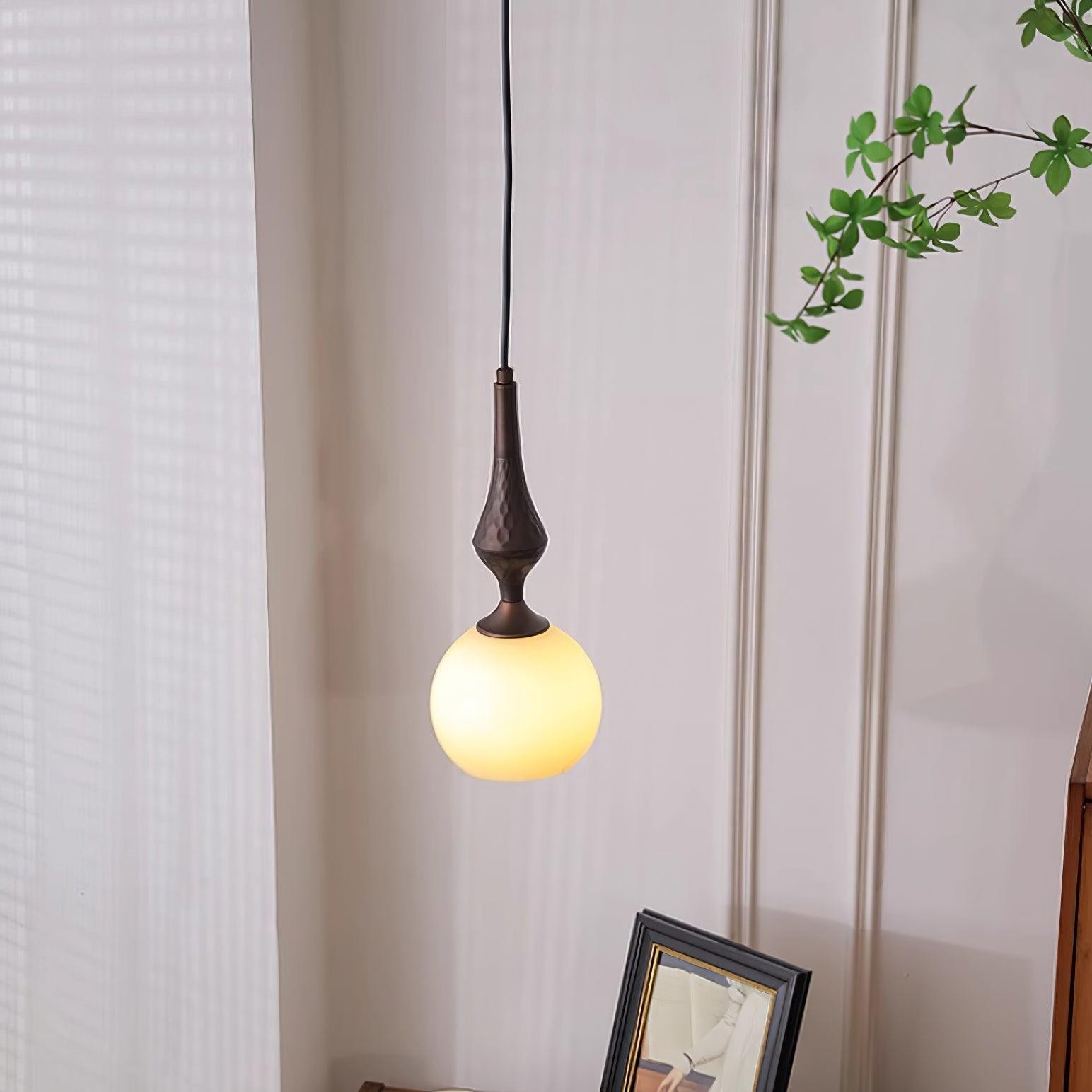 Modern Simple Cream Smooth Small Pendant Lamp K367