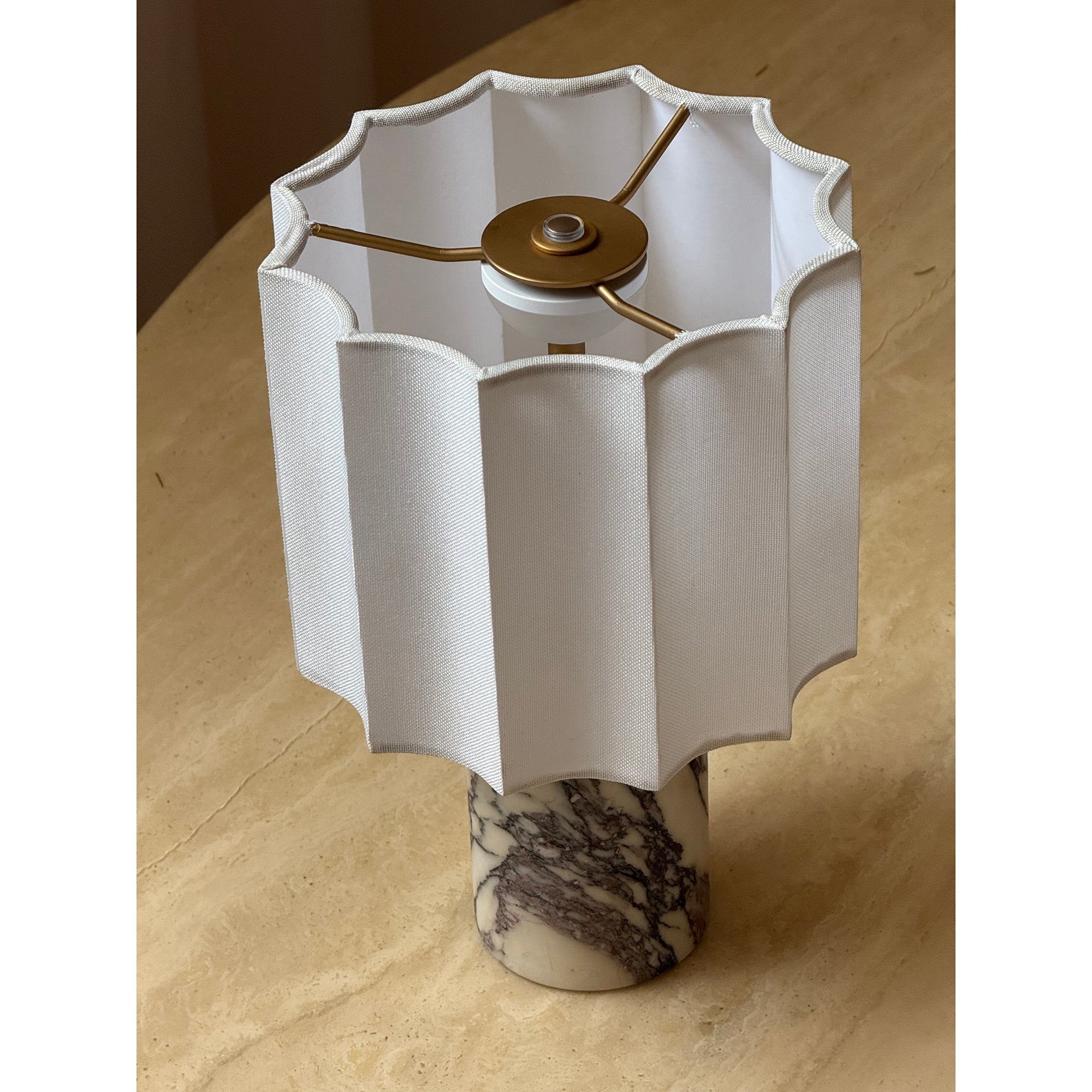 Valli Table Lamp (Built-in Battery) D668