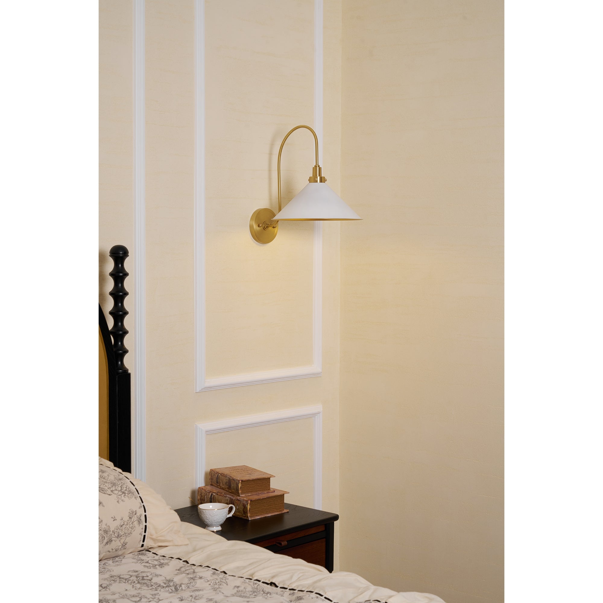 Clivedon Wall Lamp D592