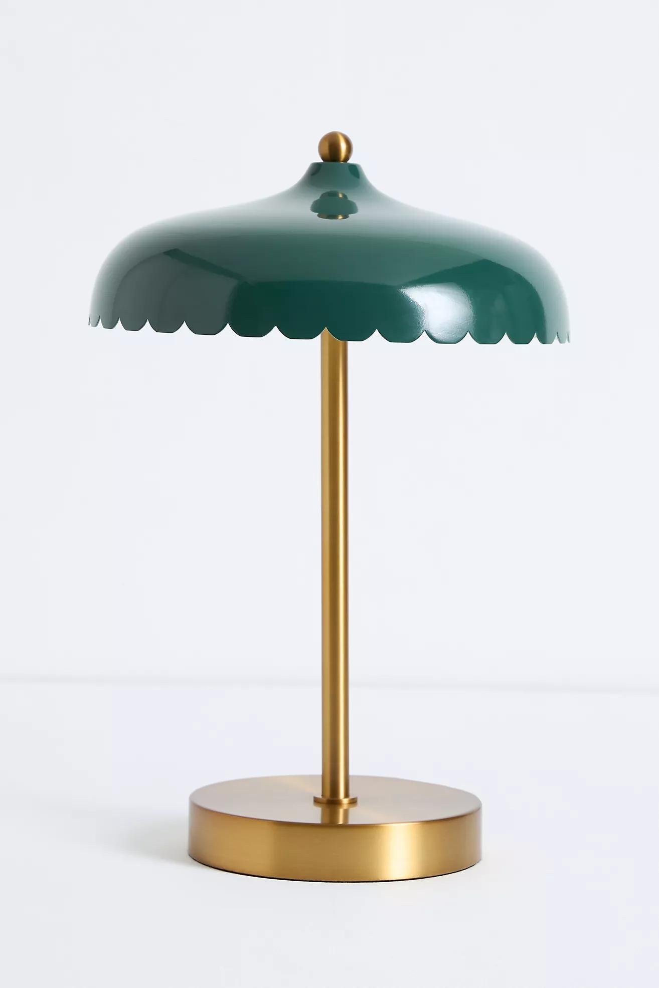 Rayla Scallop Metal Glass Task Lamp – Elegant Retro Table Lamp for Study K1425