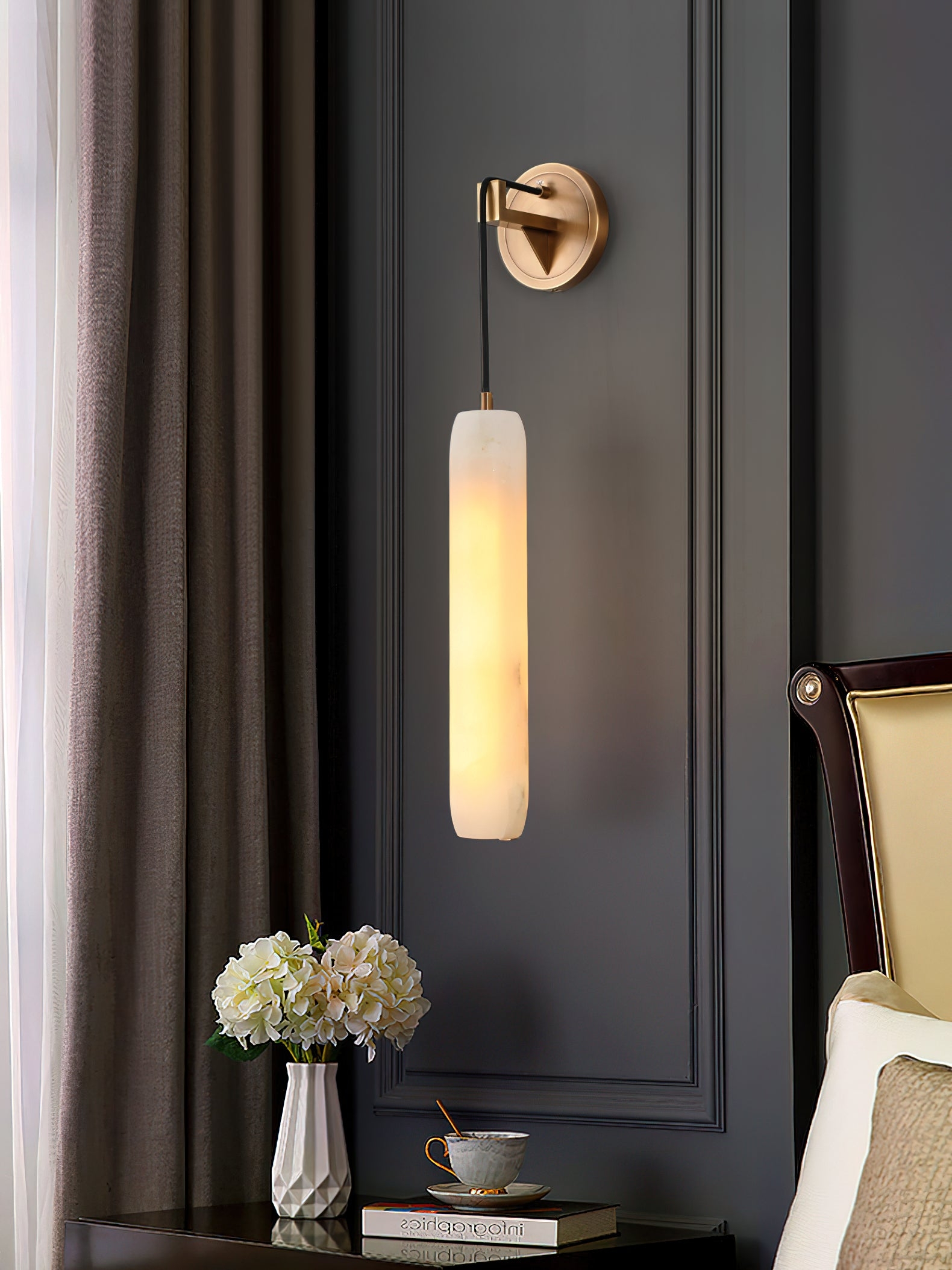 Alabaster Flute Wall Lamp D437