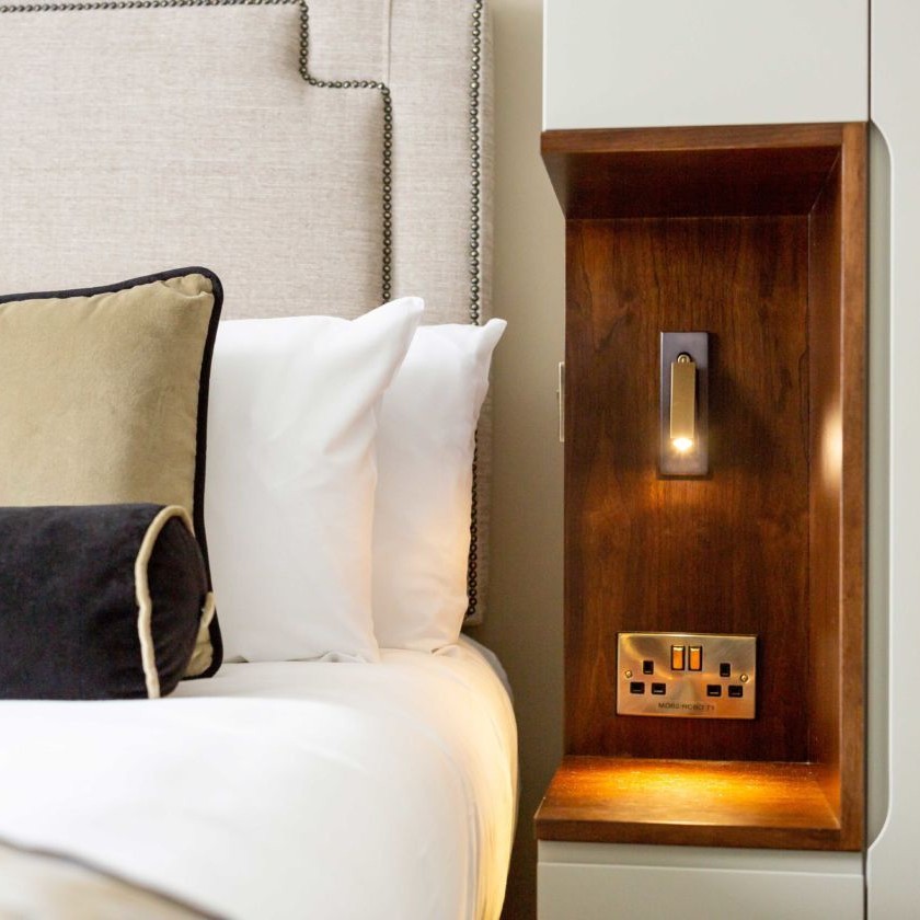 Modern Embedded Bedside Metal Wall Light
