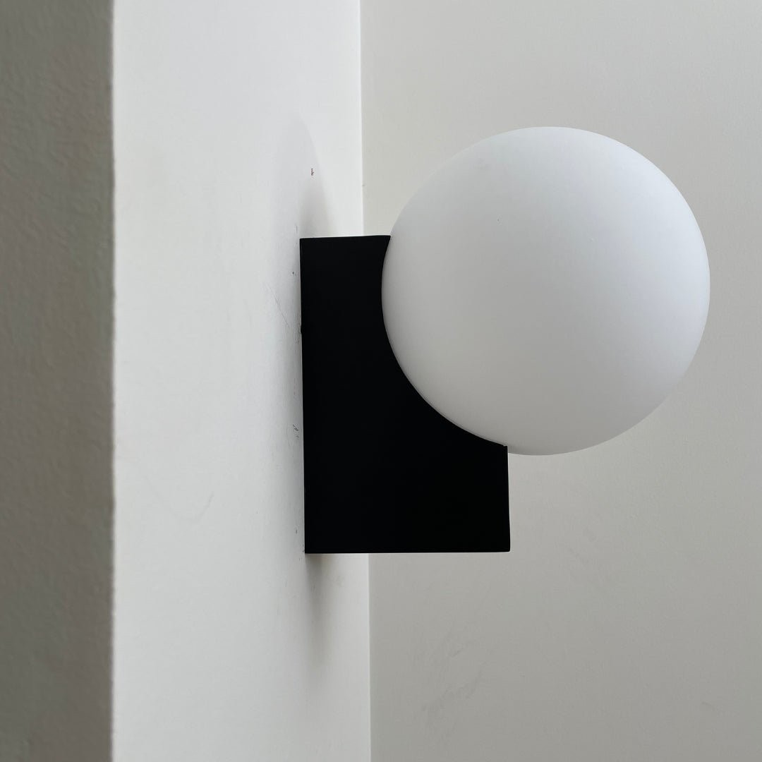 Minimalist Spherical Wall Lamp K434
