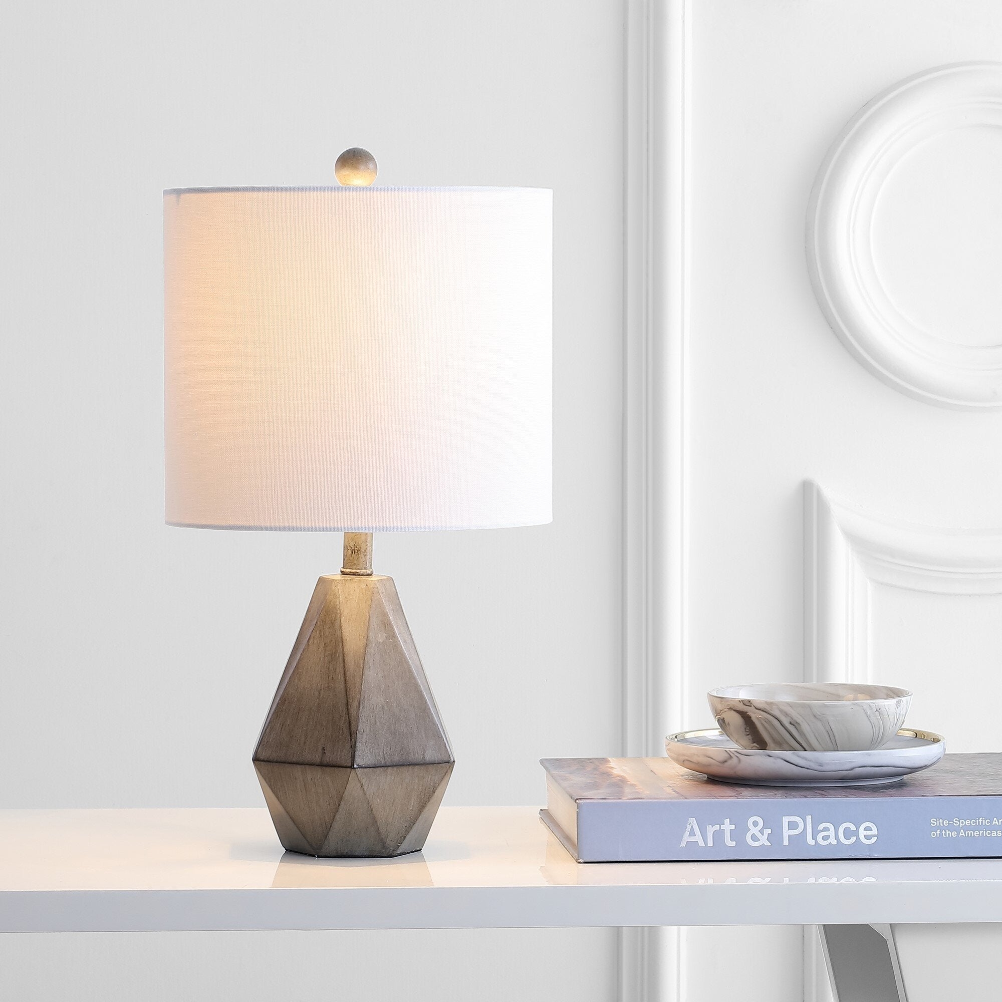 Vaughn Table Lamp D520