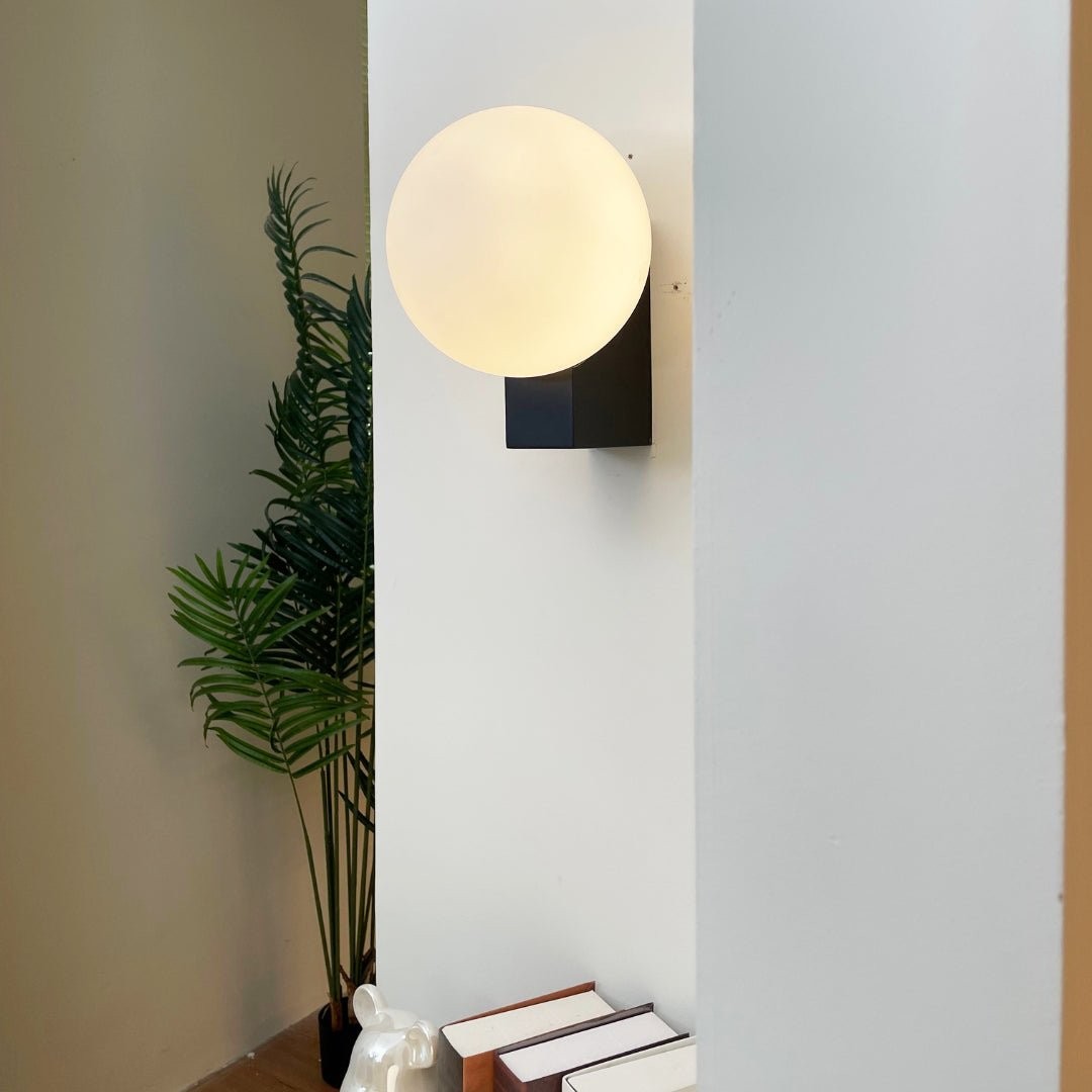 Minimalist Spherical Wall Lamp K434