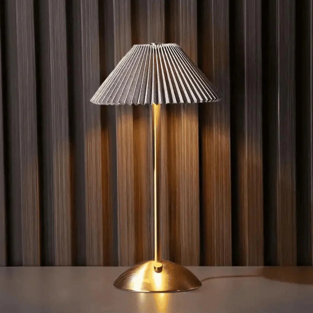 The Freedom Radiance Wireless Table Lamp D845