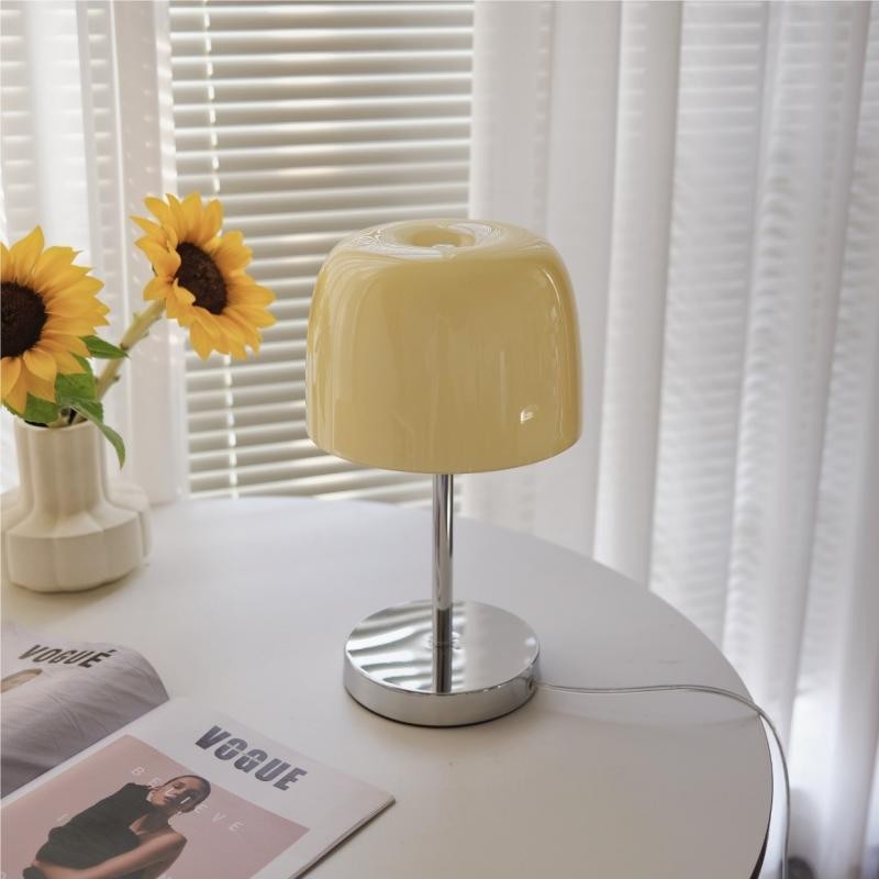 Bauhaus Minimalist Vintage Table Lamp K24