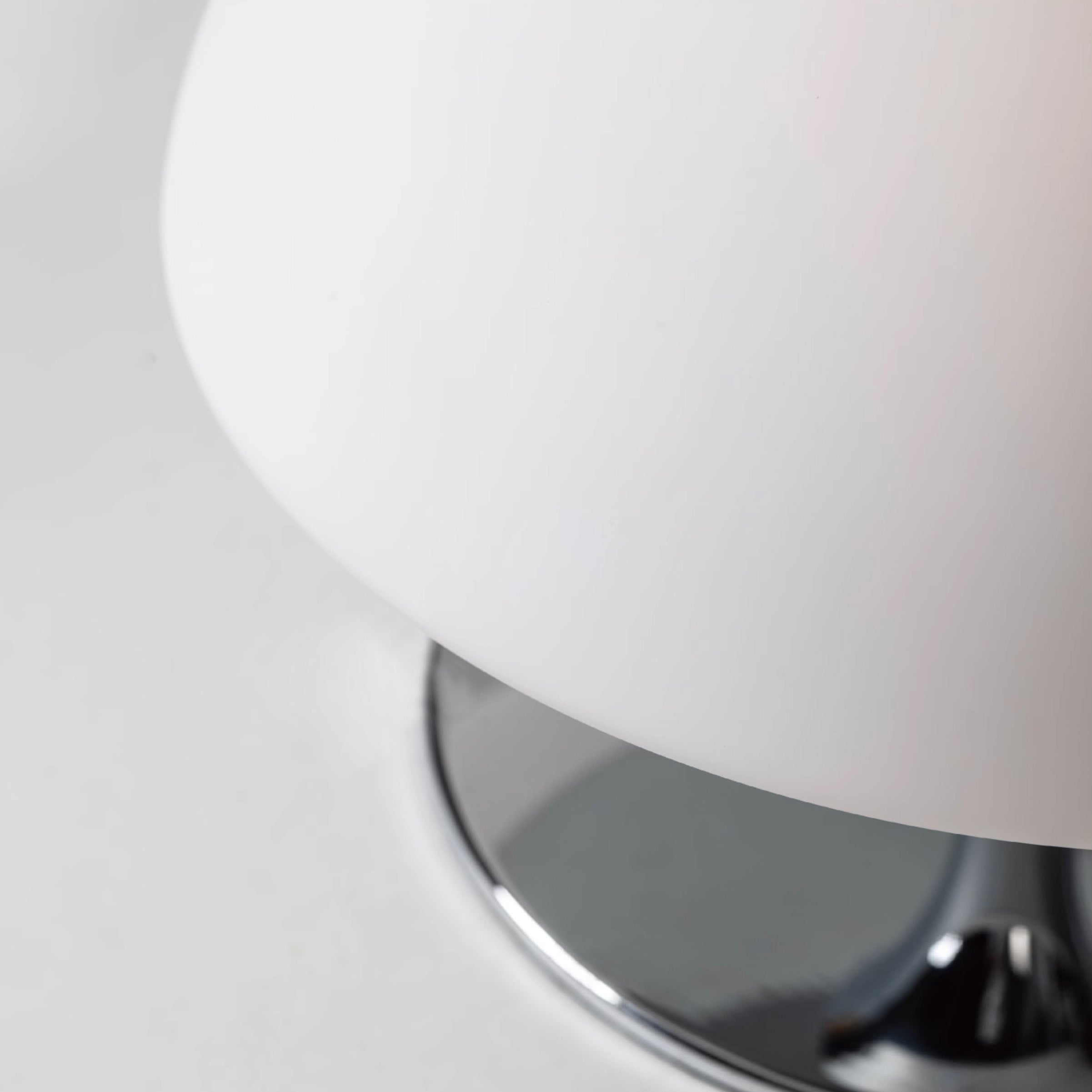 Beret Table Lamp (Built-in Battery) D710