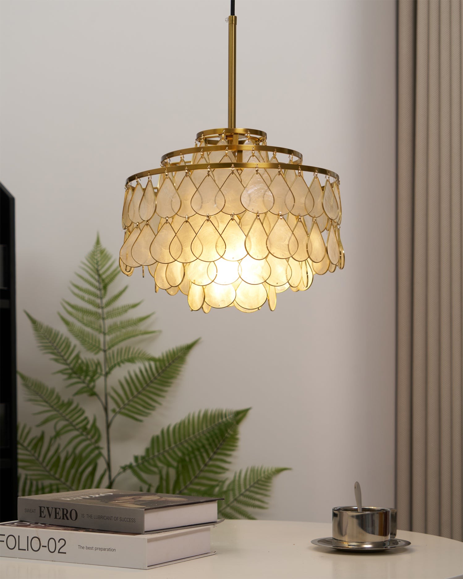 Vivant Shell Pendant Lamp K1094