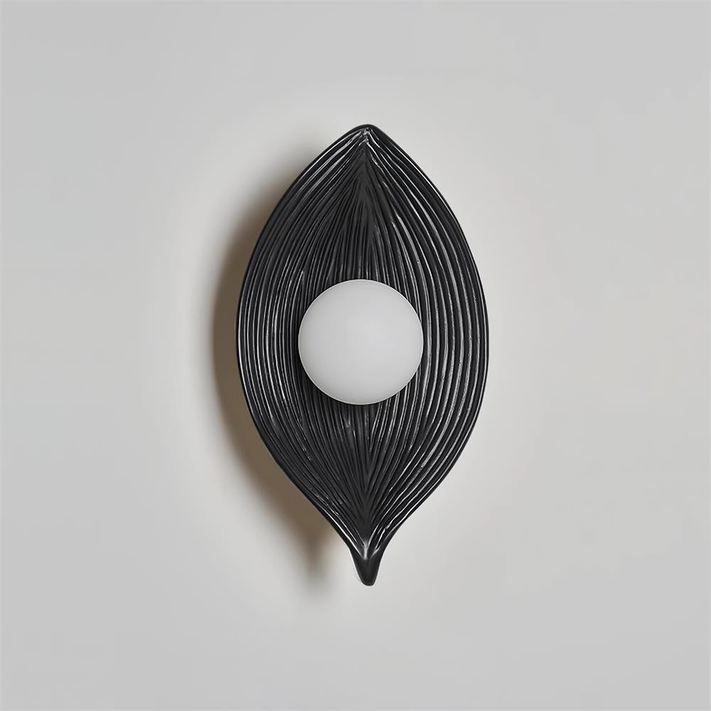 Contemporary Nordic Leaf Resin Wall Light K448