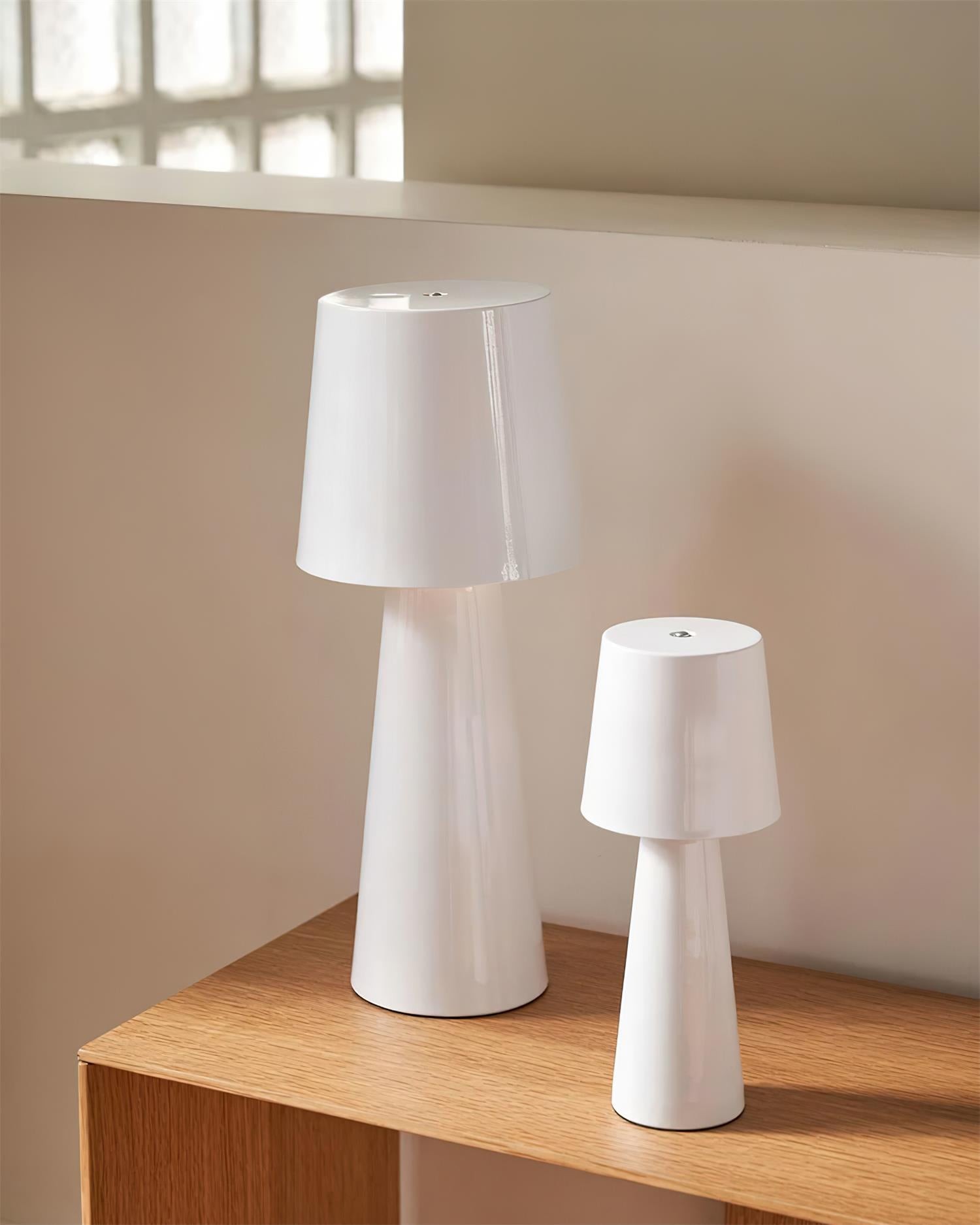 Modern Conical Metal Table Lamp K747