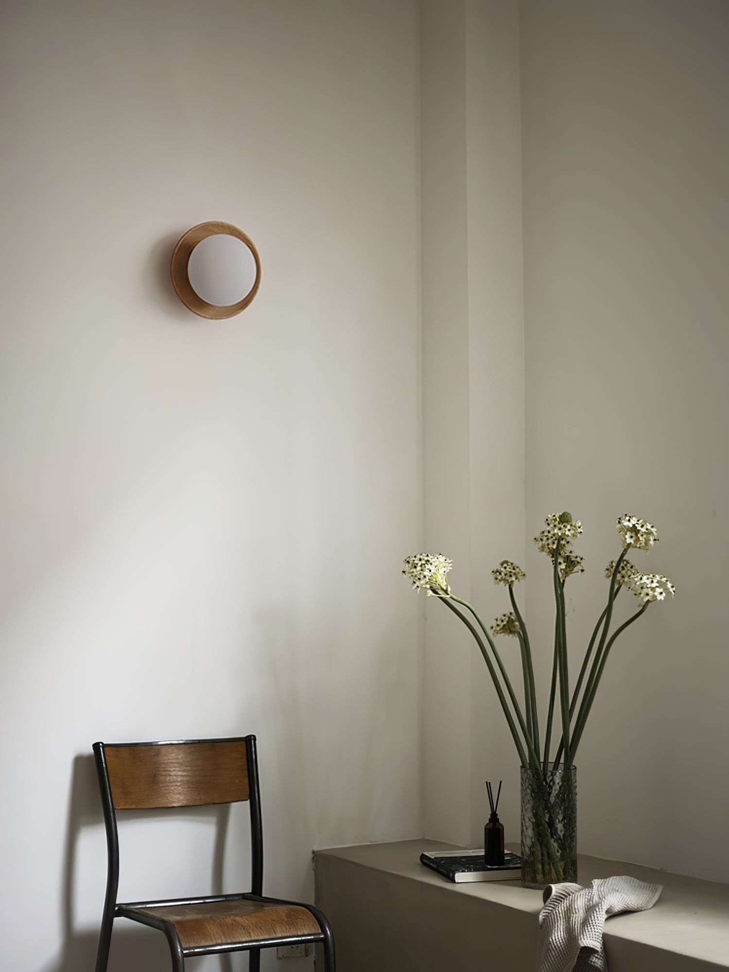 Tablet Wall Lamp K1087