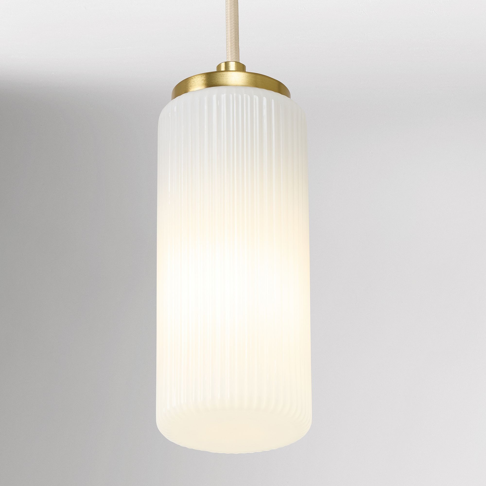 Rivora Fluted Glass Pendant Light – Modern Ribbed Shade K1418