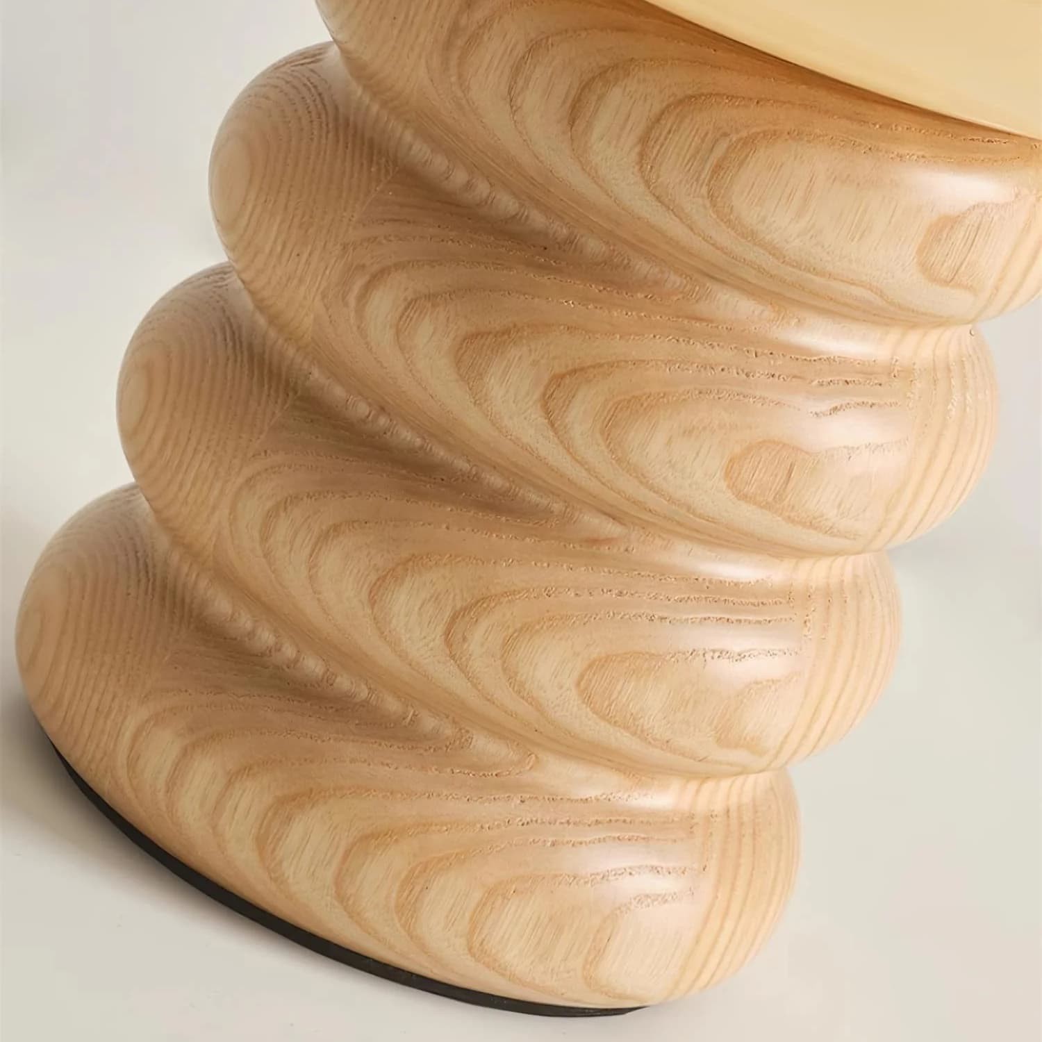 Auralume Elegant Modern Accent Table Lamp with Sculpted Design for Living Room and Bedroom K2131
