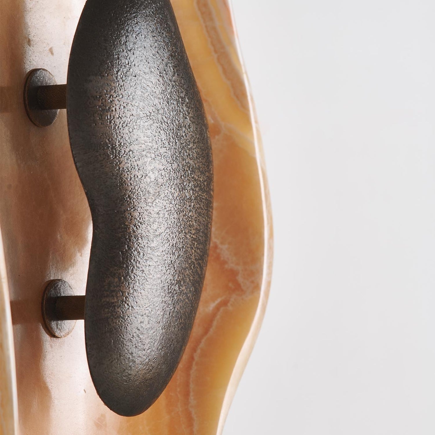 Oyster Hammered Onyx Sconce D725