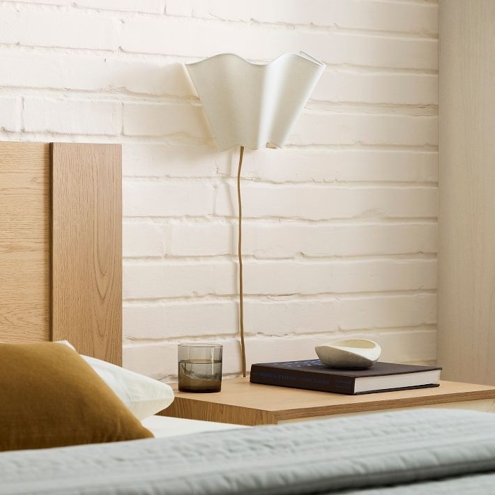 Oslan Linen Shade Plug In Wall Lamp - Elegant Cruved Wall Sconce for Living Room K1145