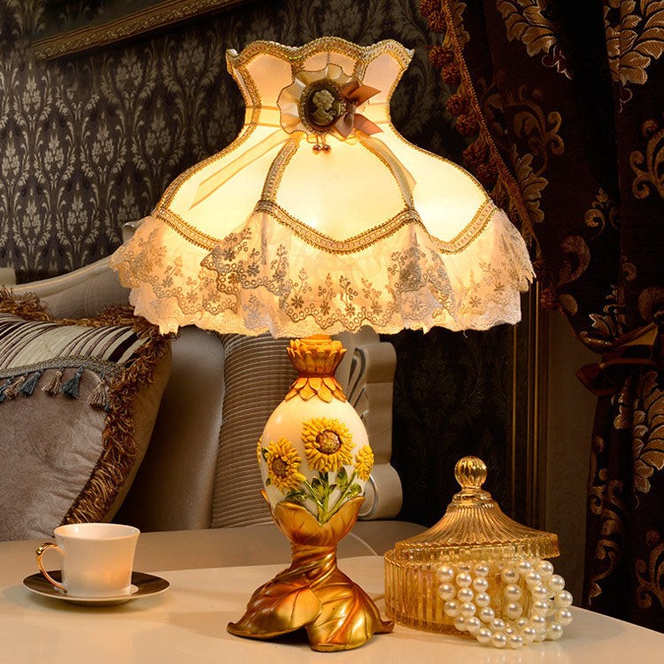 European Style Luxury Metal Sunflower Table Lamp K713