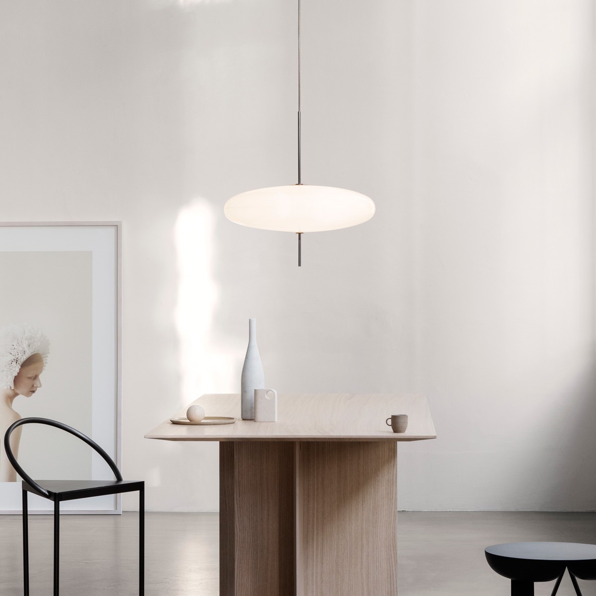 Minimalist Model 2065 Pendant Lamp - Oval Acrylic Lighting for Dining Room and Living Spaces