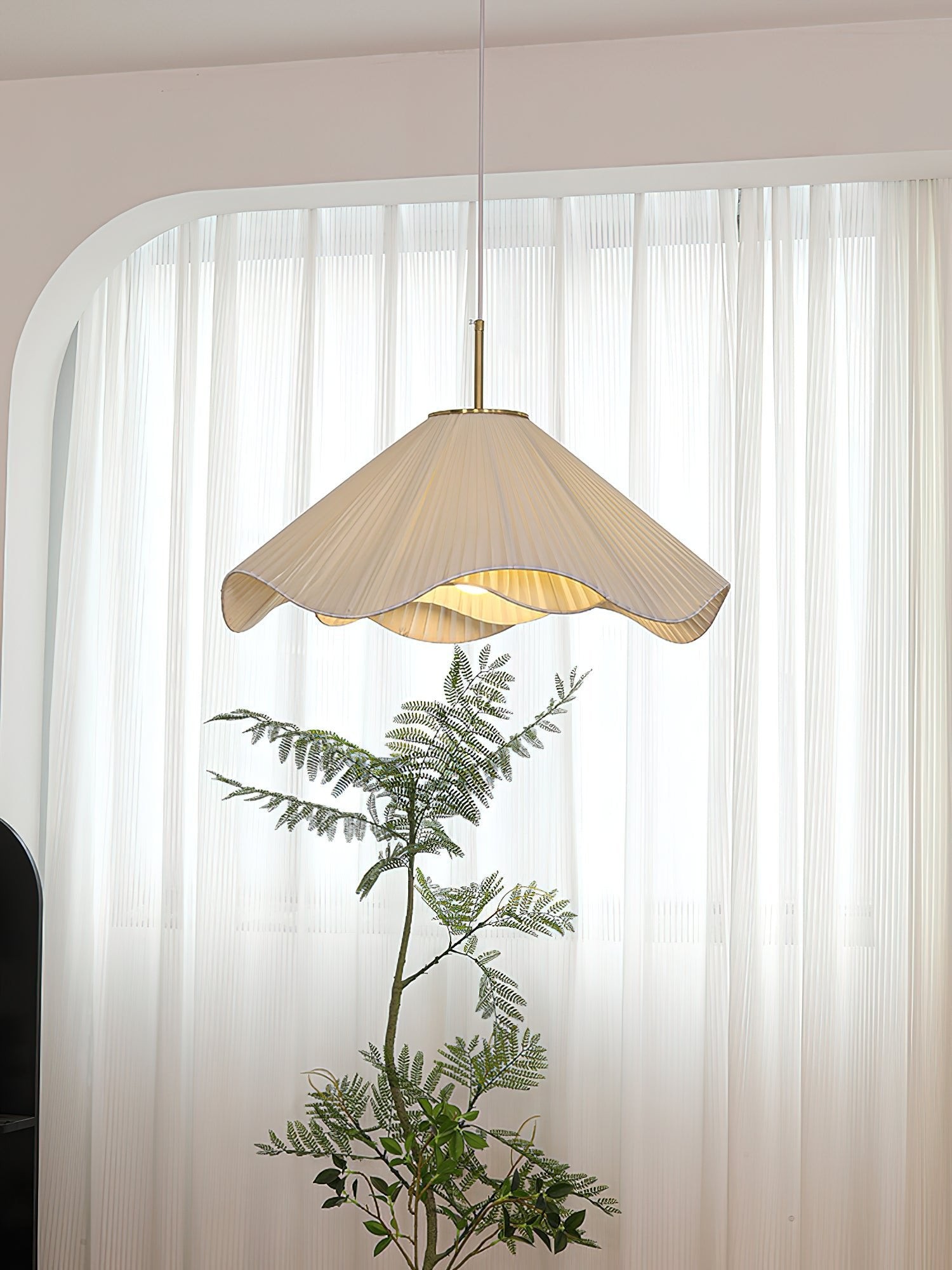 Nordic Cream Style Floral Pendant Lamp K363