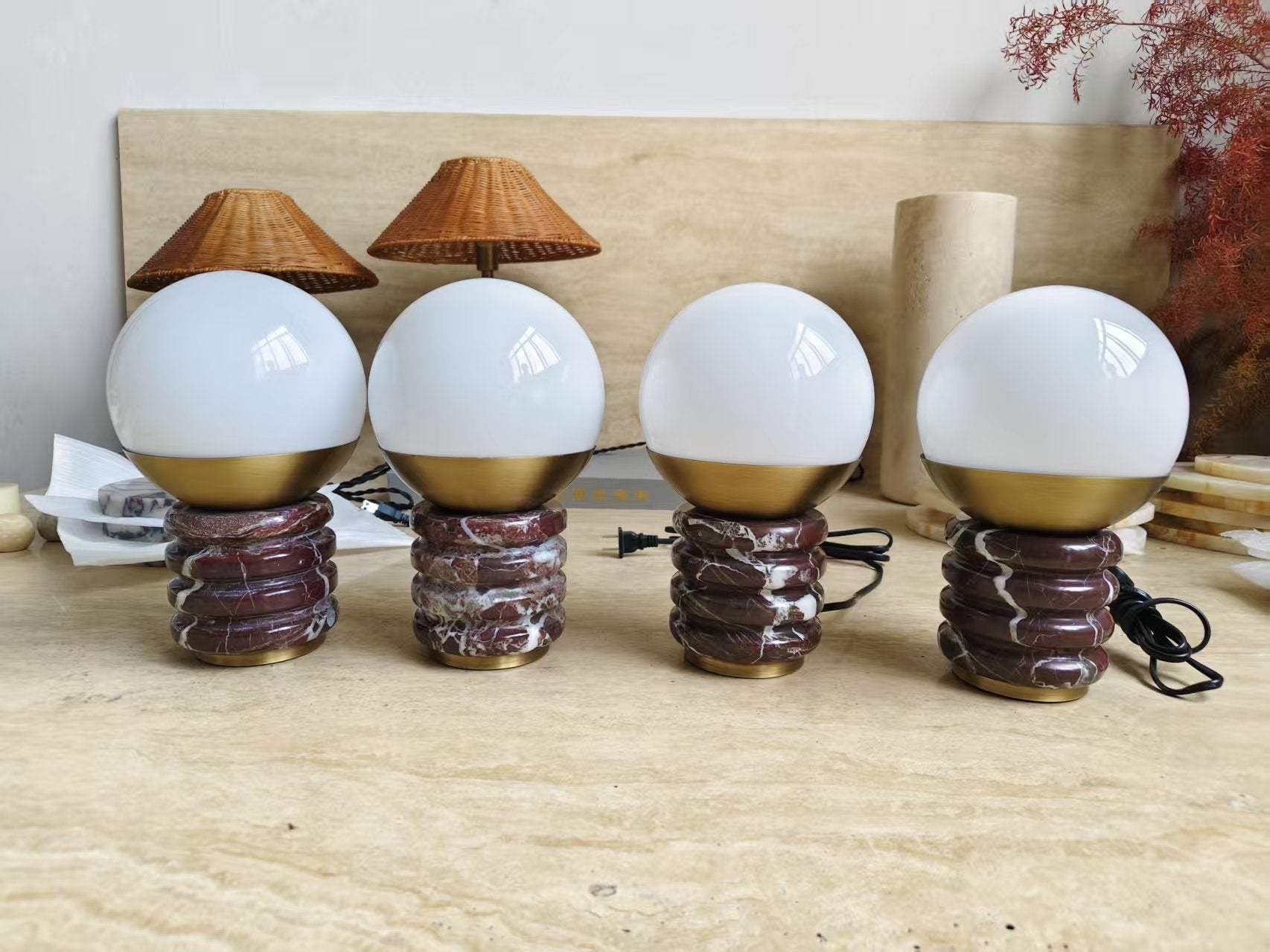 Sylvia Table Lamp D573