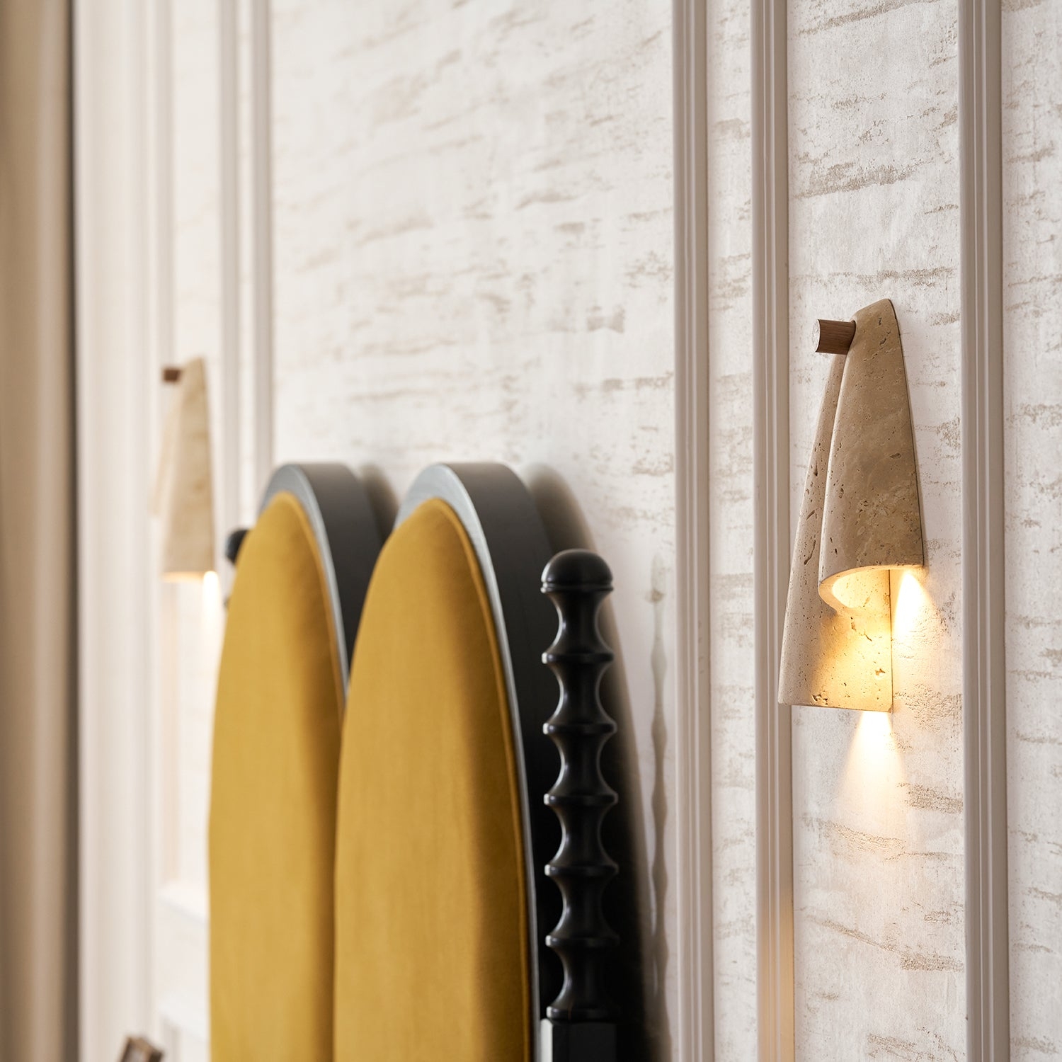 Pearlmont Travertine Wall Lamp D764