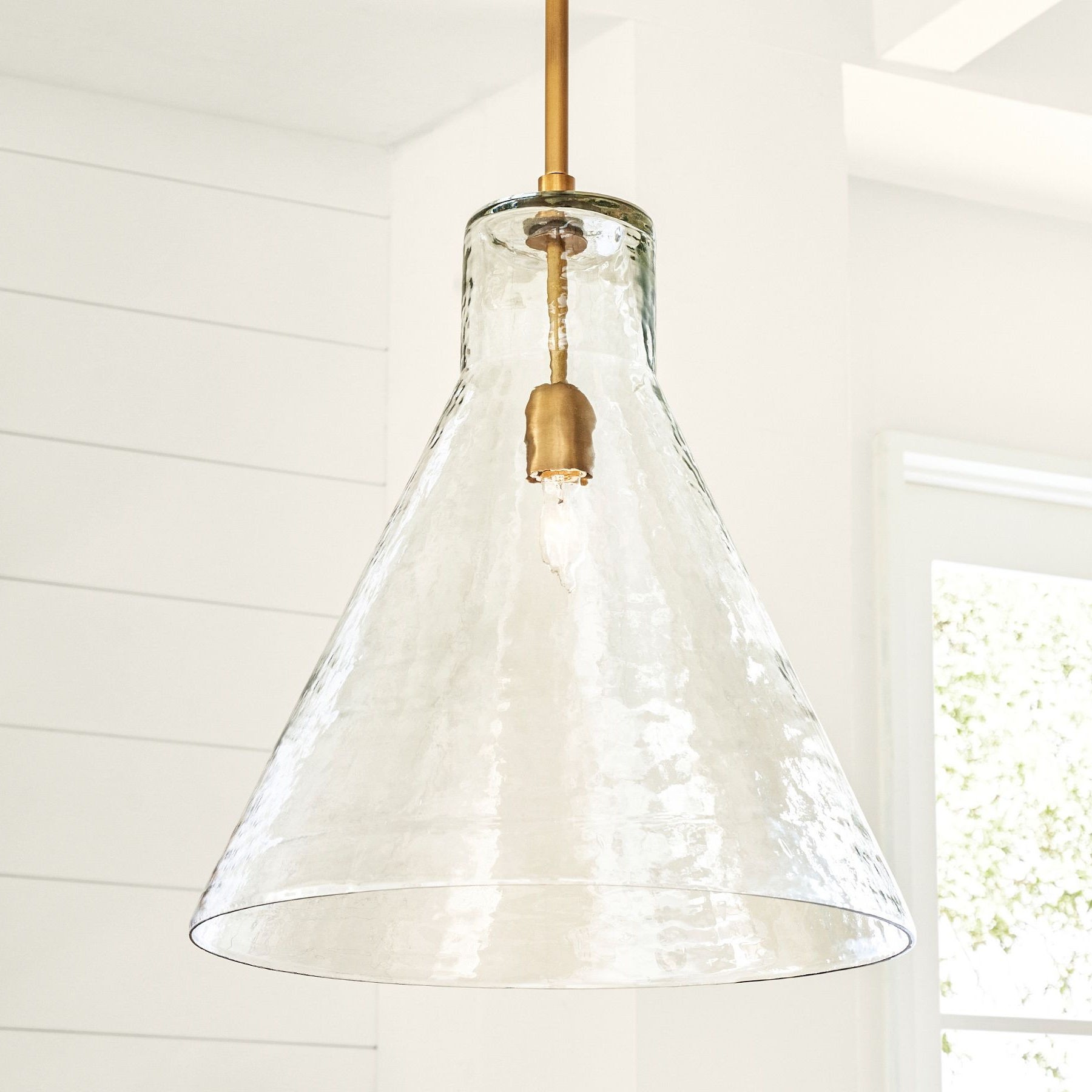 Glavira Modern Glass Pendant Light - Stylish Hanging Lamp for Dining Room K1313