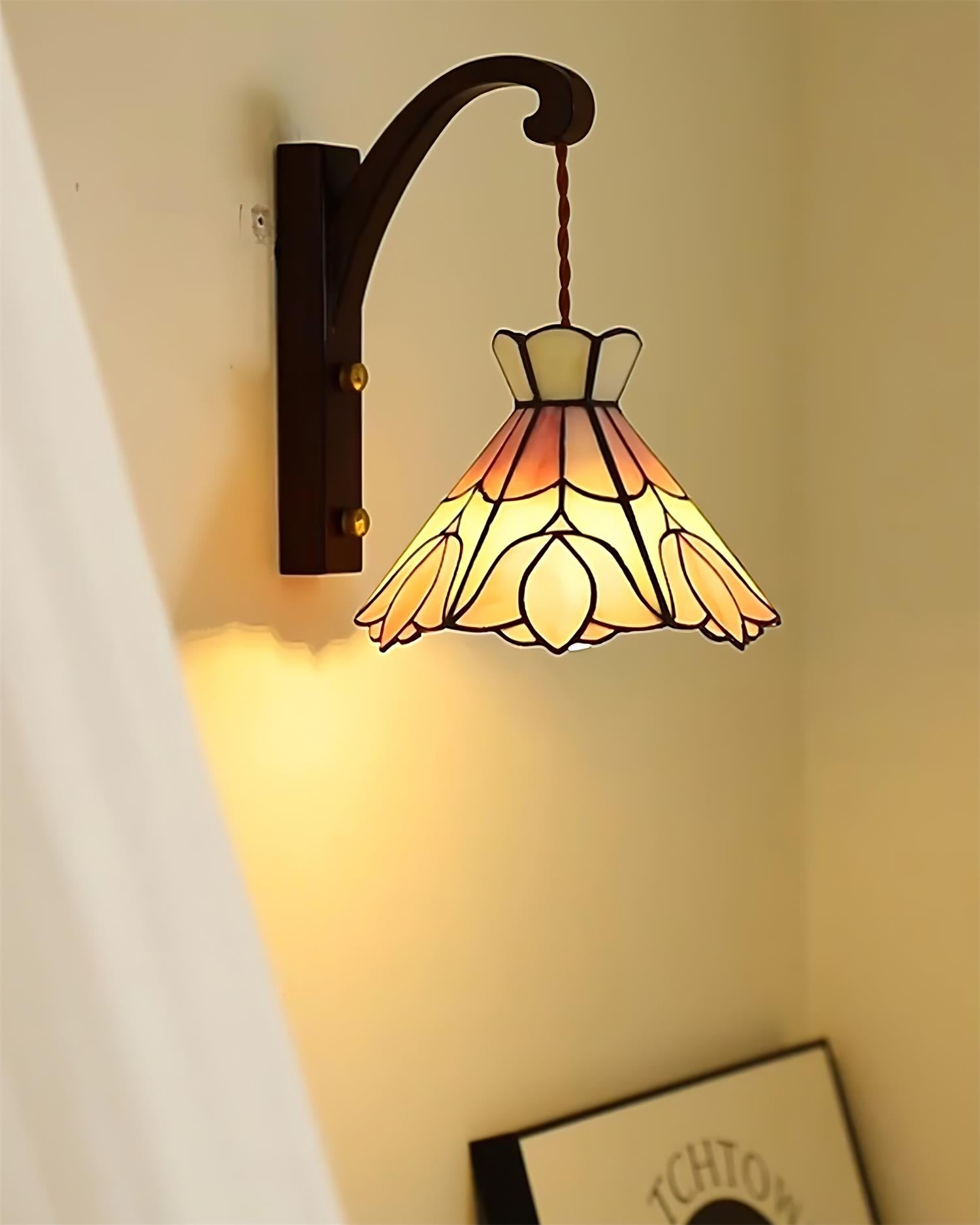 Serena Tiffany Plug In Wall Lamp D60