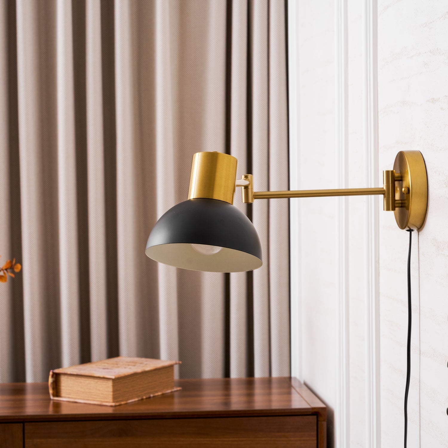 Adjustable Arm Plug In Wall Lamp D371