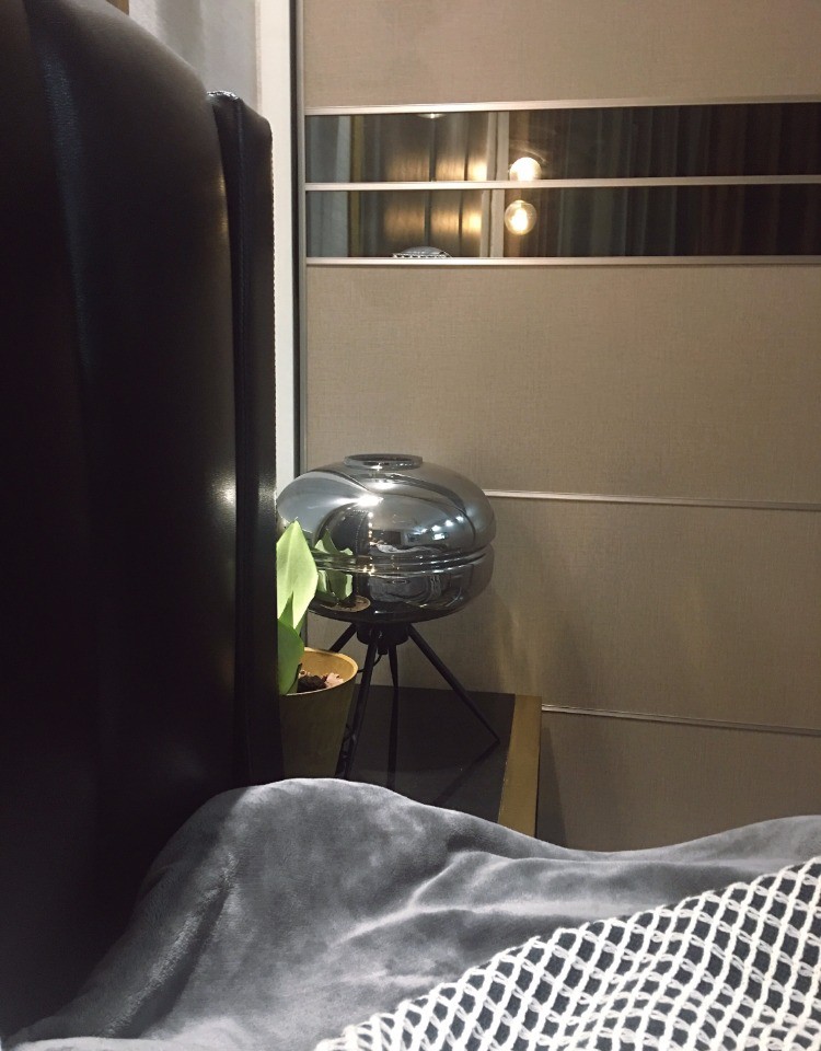Lacquered Glass Table Lamp
