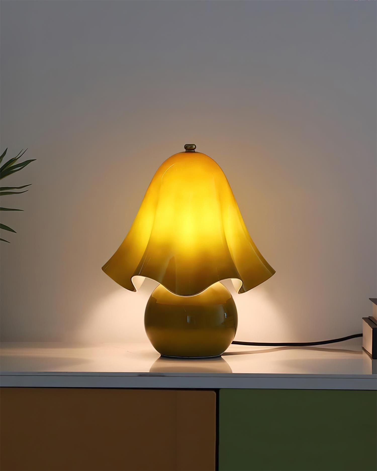 Bellina Bell Flower Table Lamp – Sculptural Glass Vera Style For Side Table Lamp K1135