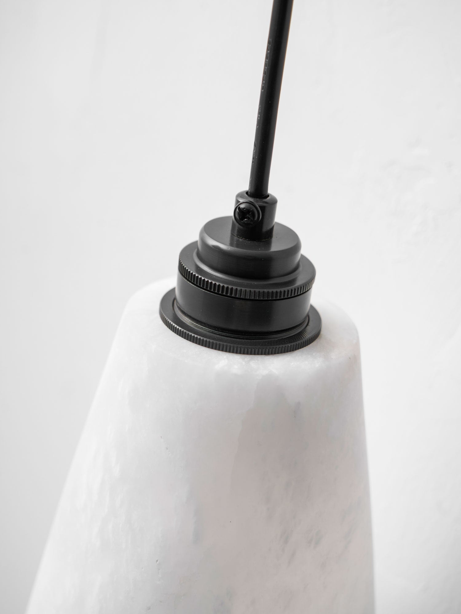 Droplet Alabaster Wall Lamp D403