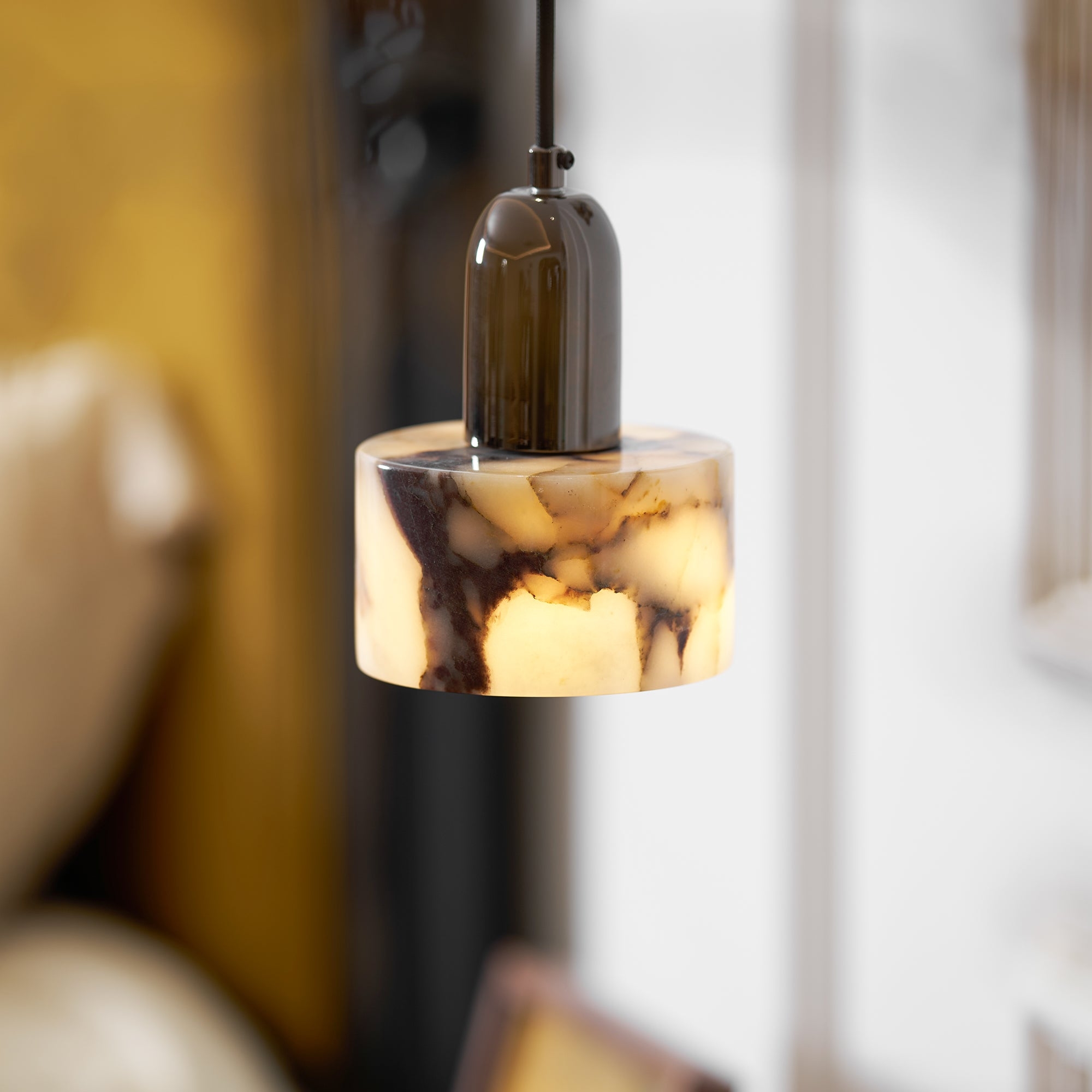 Dekum Marble Pendant Lamp D606