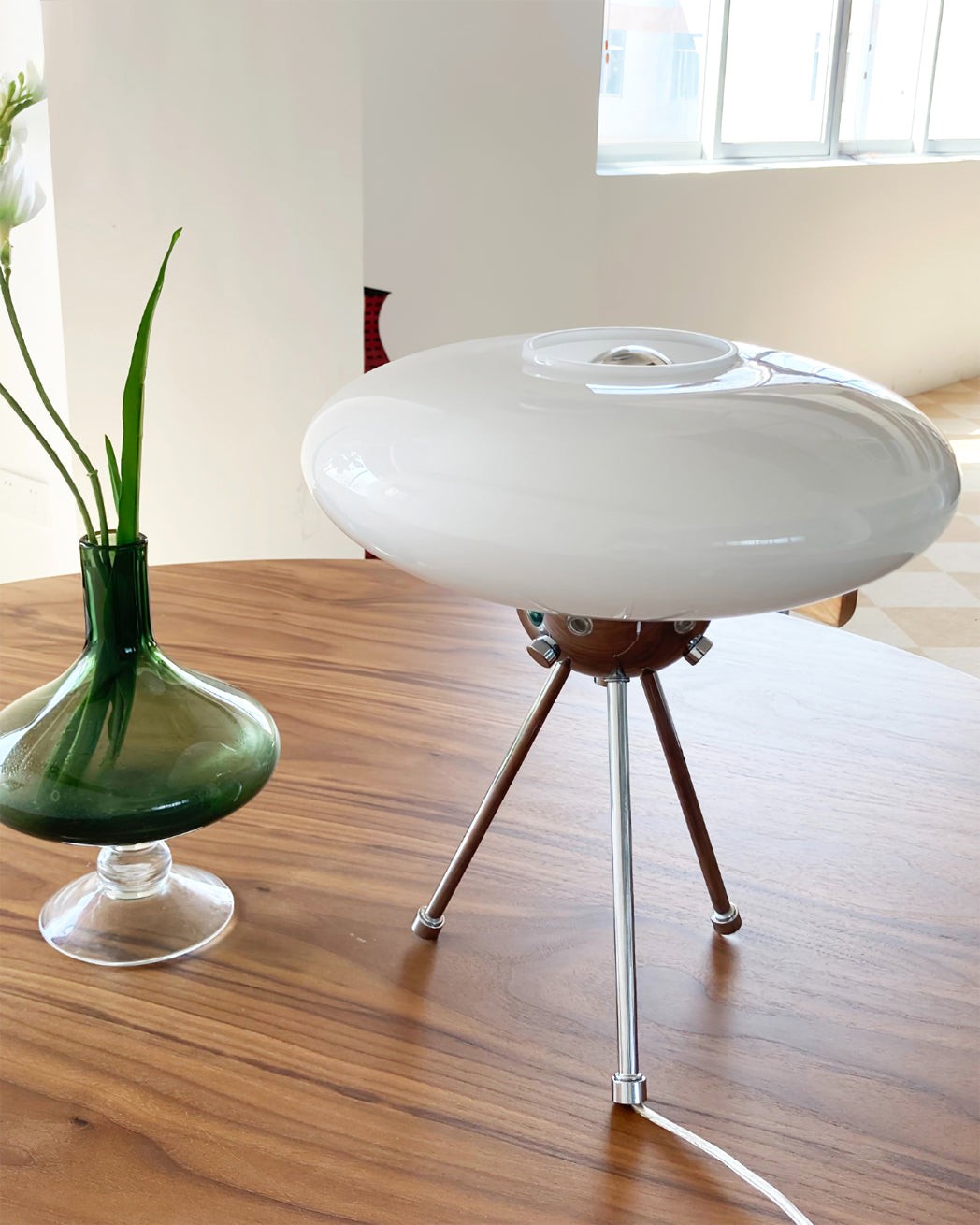 Glass UFO Table Lamp K1028