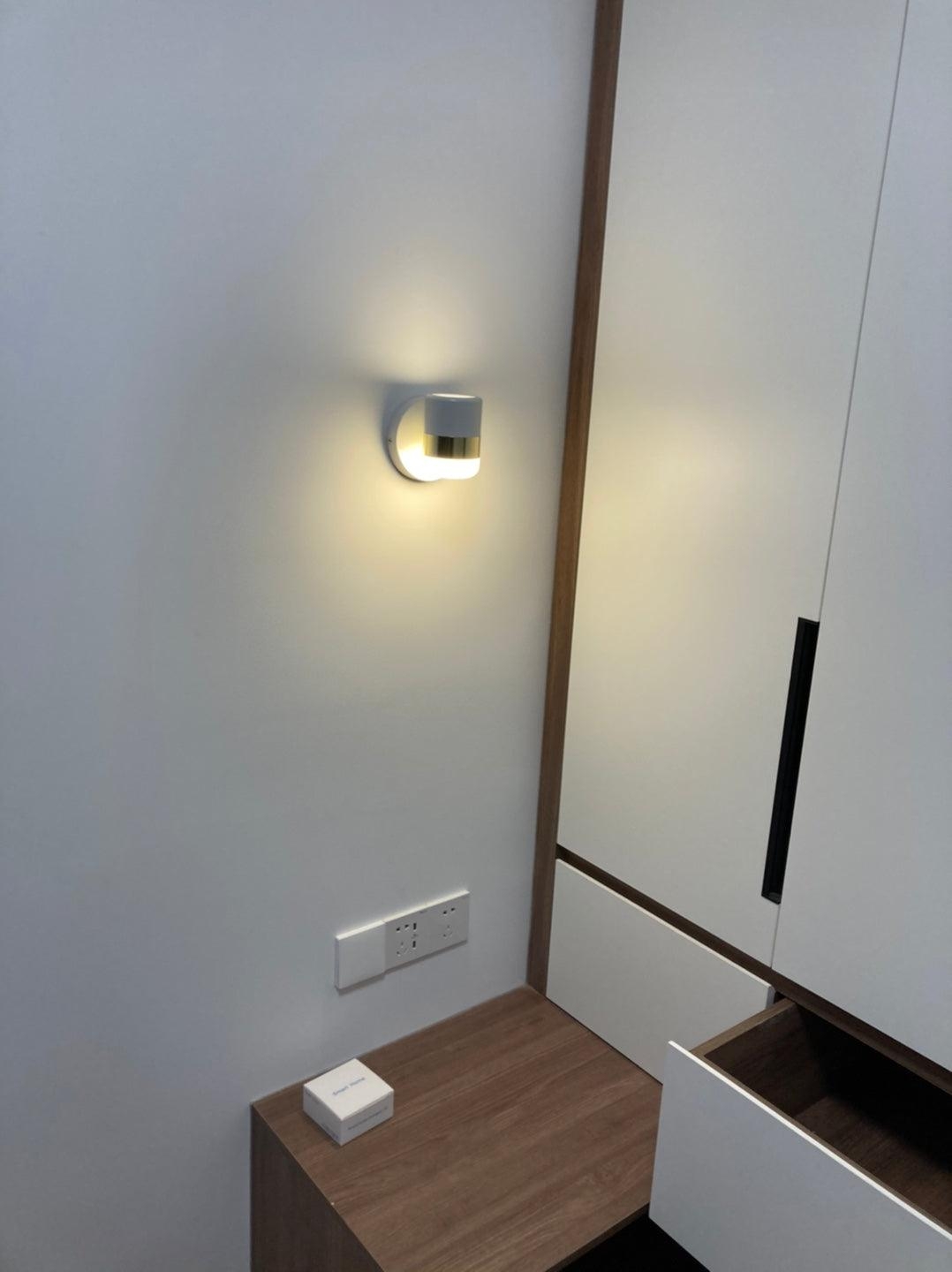Adjustable Glass Wall Lamp D378