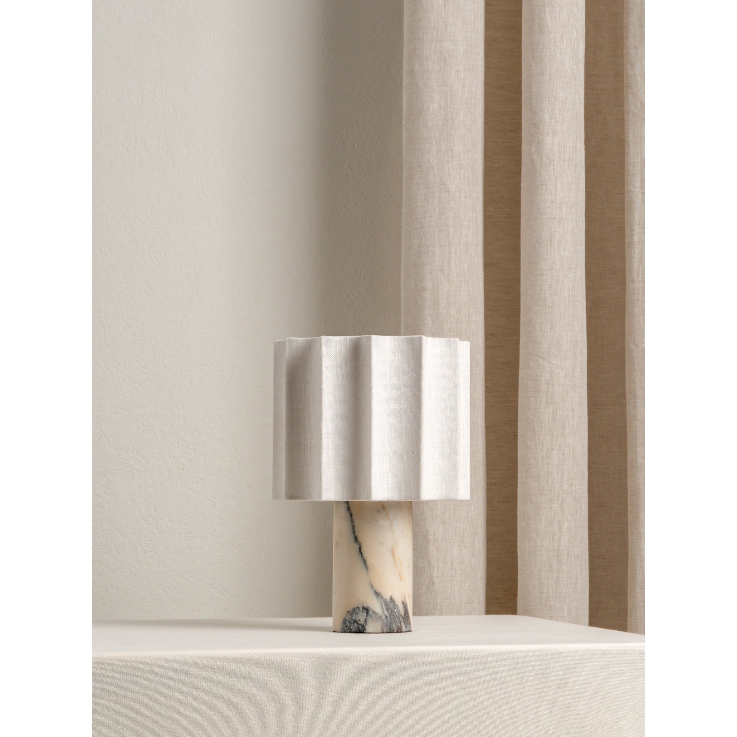 Valli Table Lamp (Built-in Battery) D668