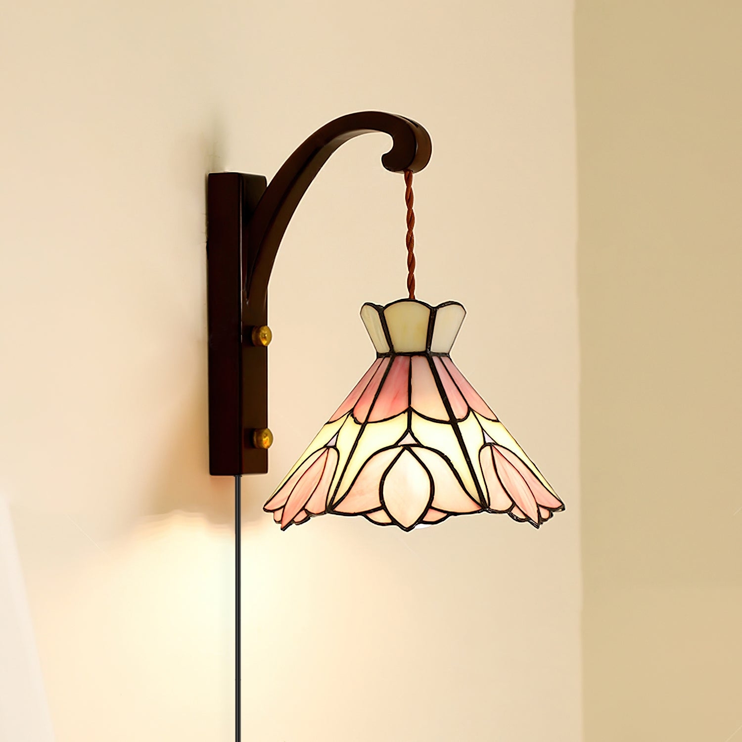 Serena Tiffany Plug In Wall Lamp D60