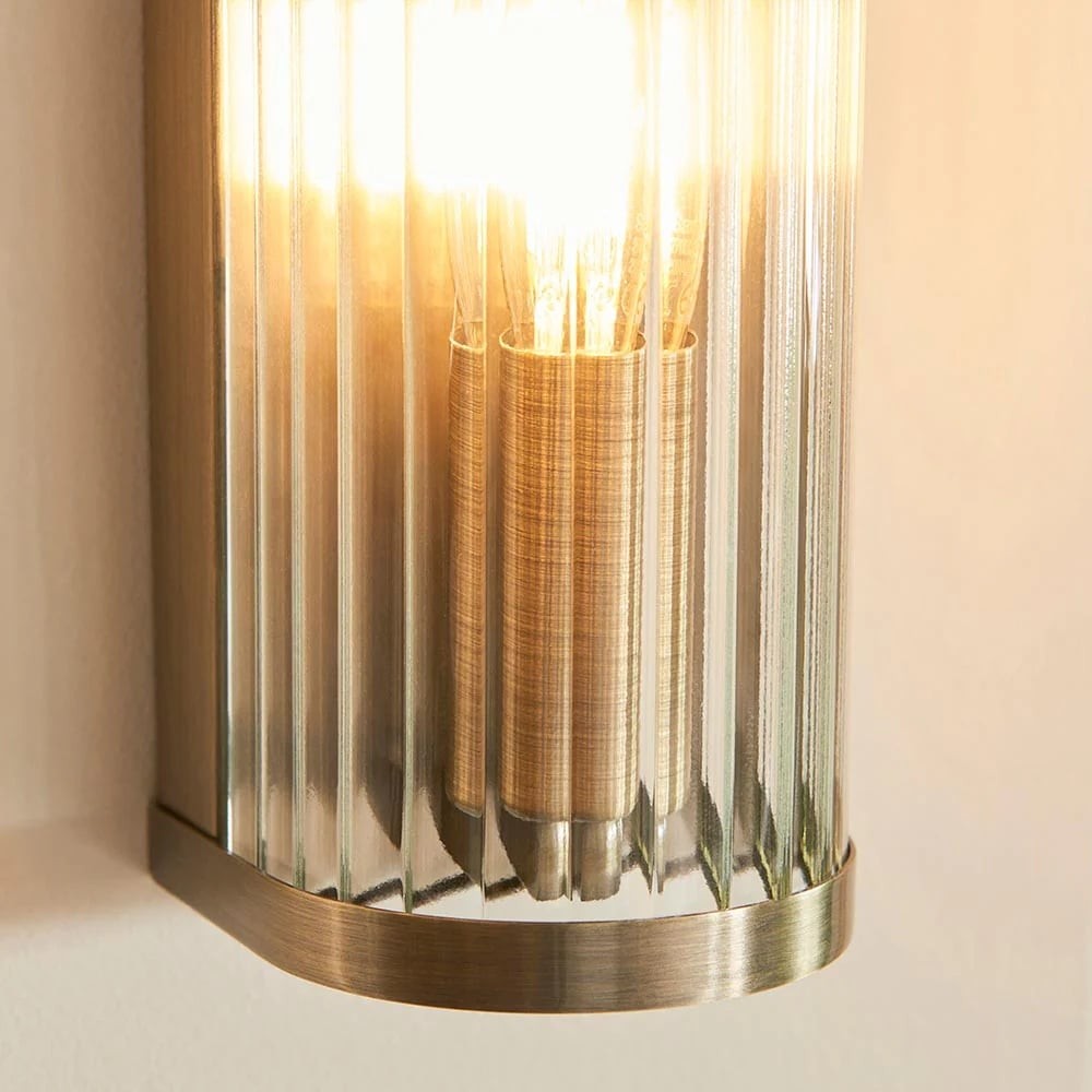 RibGlow Art Deco Ribbed Glass Wall Light - Vintage-Inspired Sconce for Living Room K1808