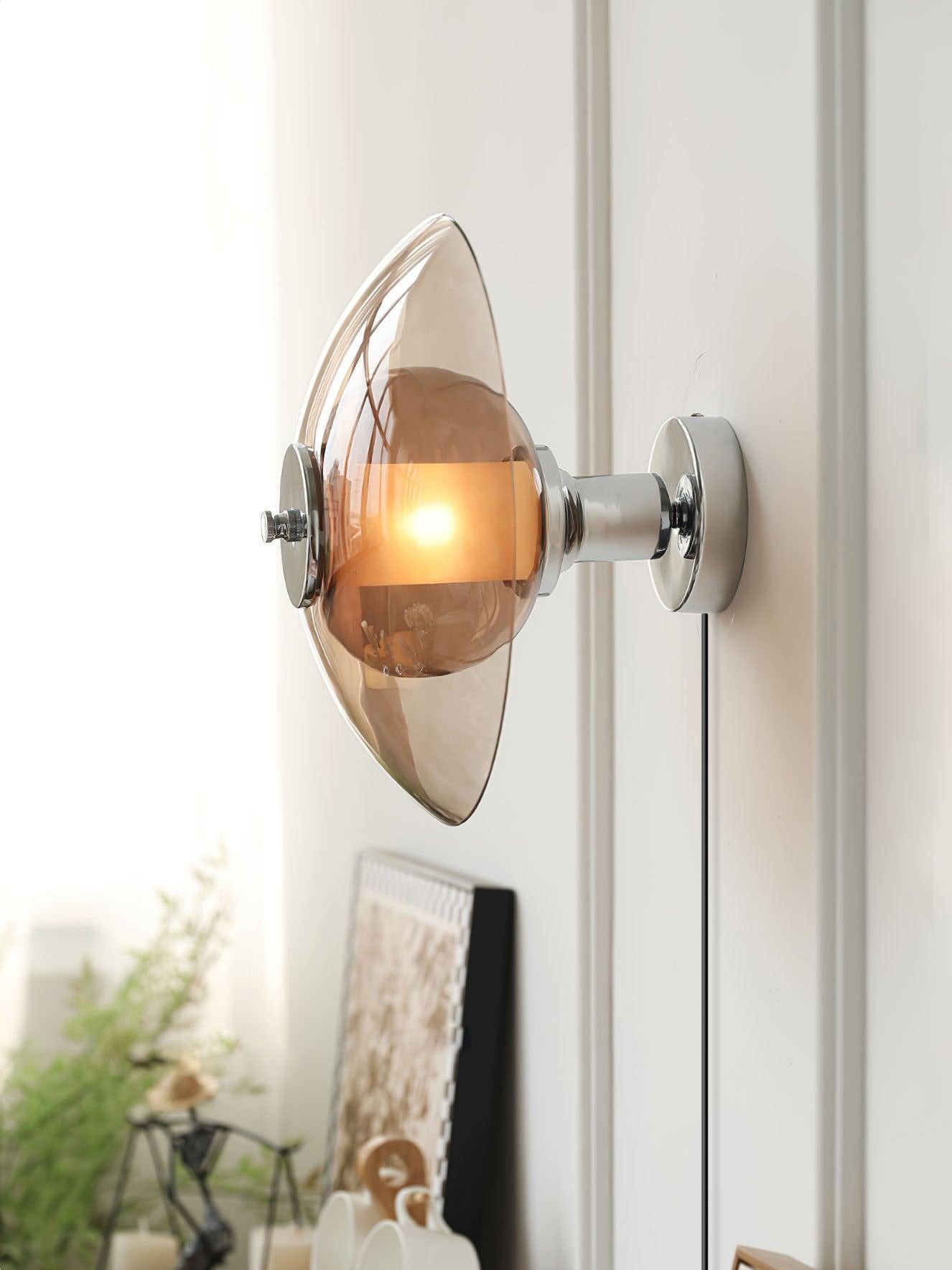 Flying Saucer Plug-in Wall Light K392
