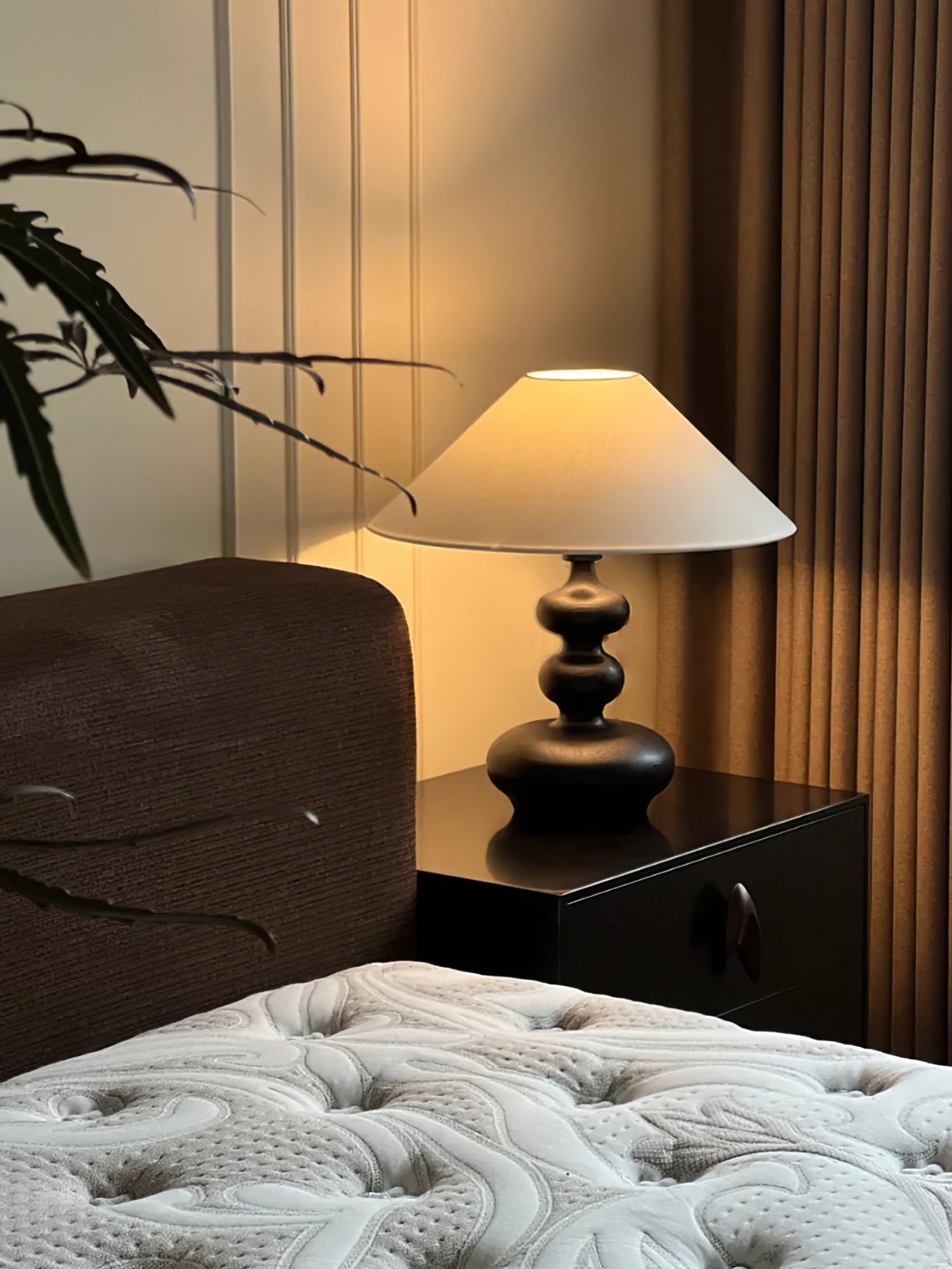 Nordic Retro Solid Wood Table Lamp K340