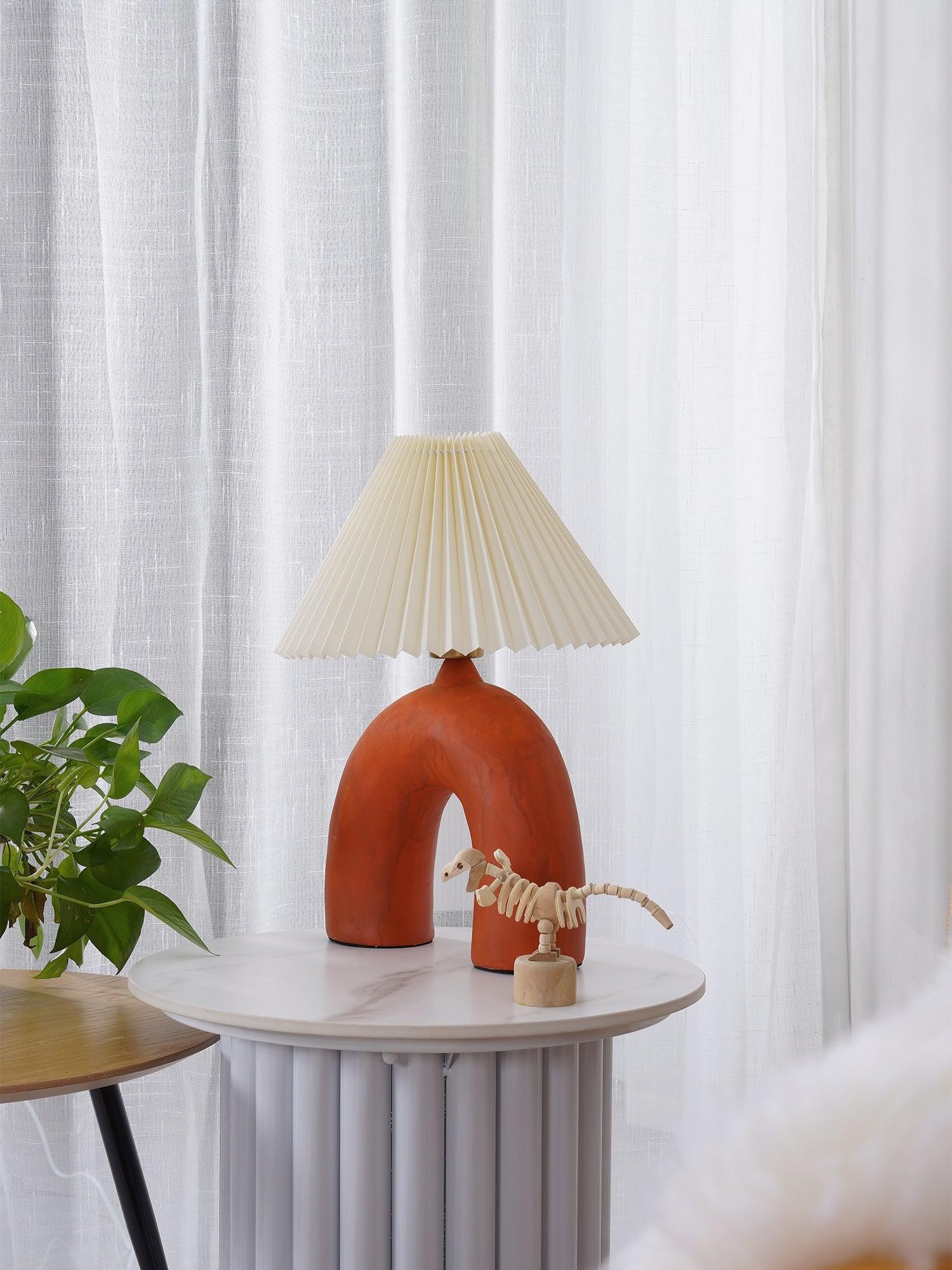 Arched Pleated Table Lamp K238