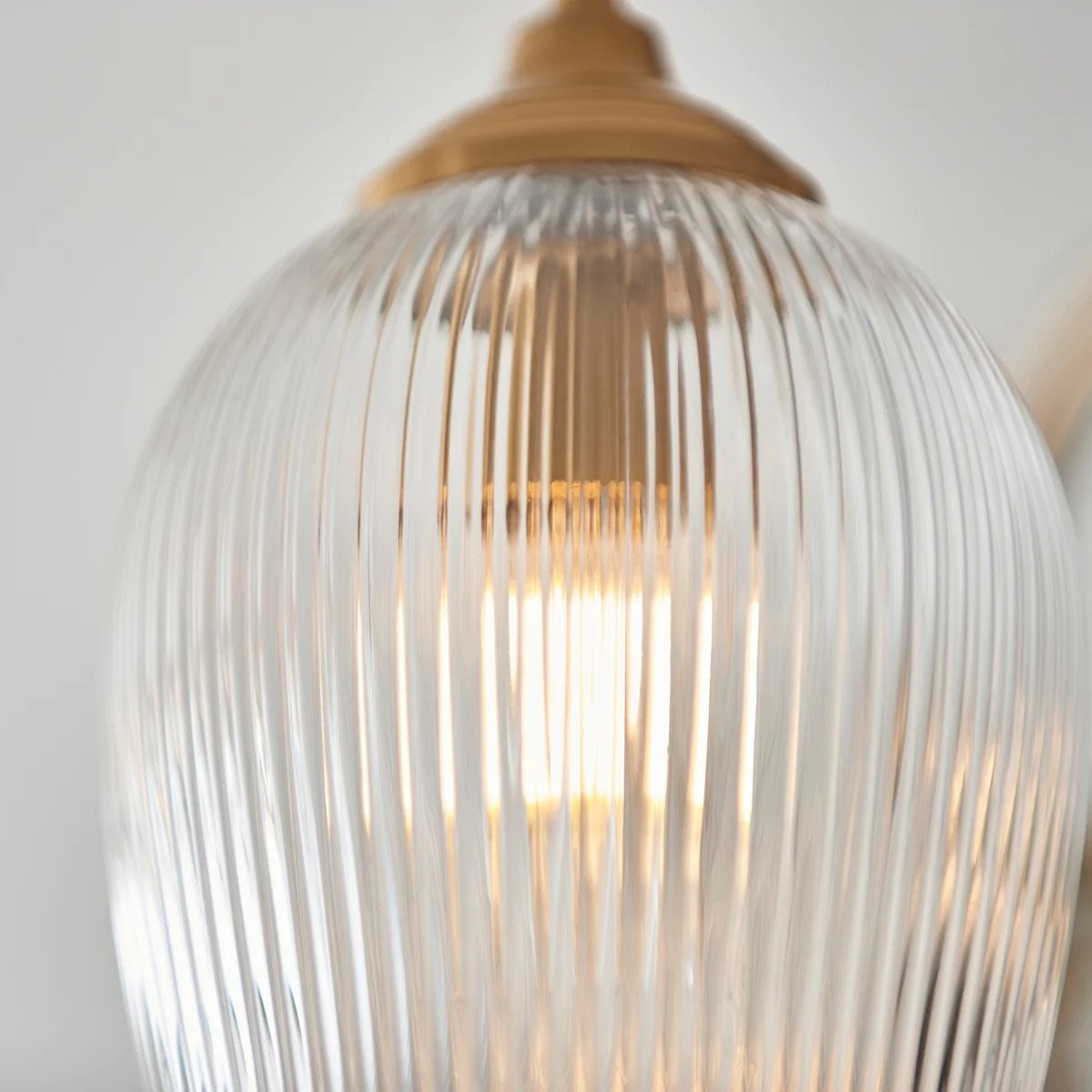 Brazara Multi-Light Glass Shade Pendant Lamp - Curved Metal Arms for Modern Homes K1852