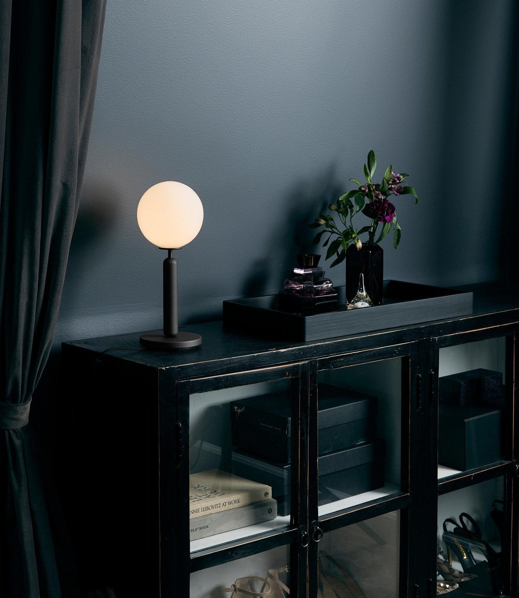 Spherical Stylish Glass Induction Table Lamp K504