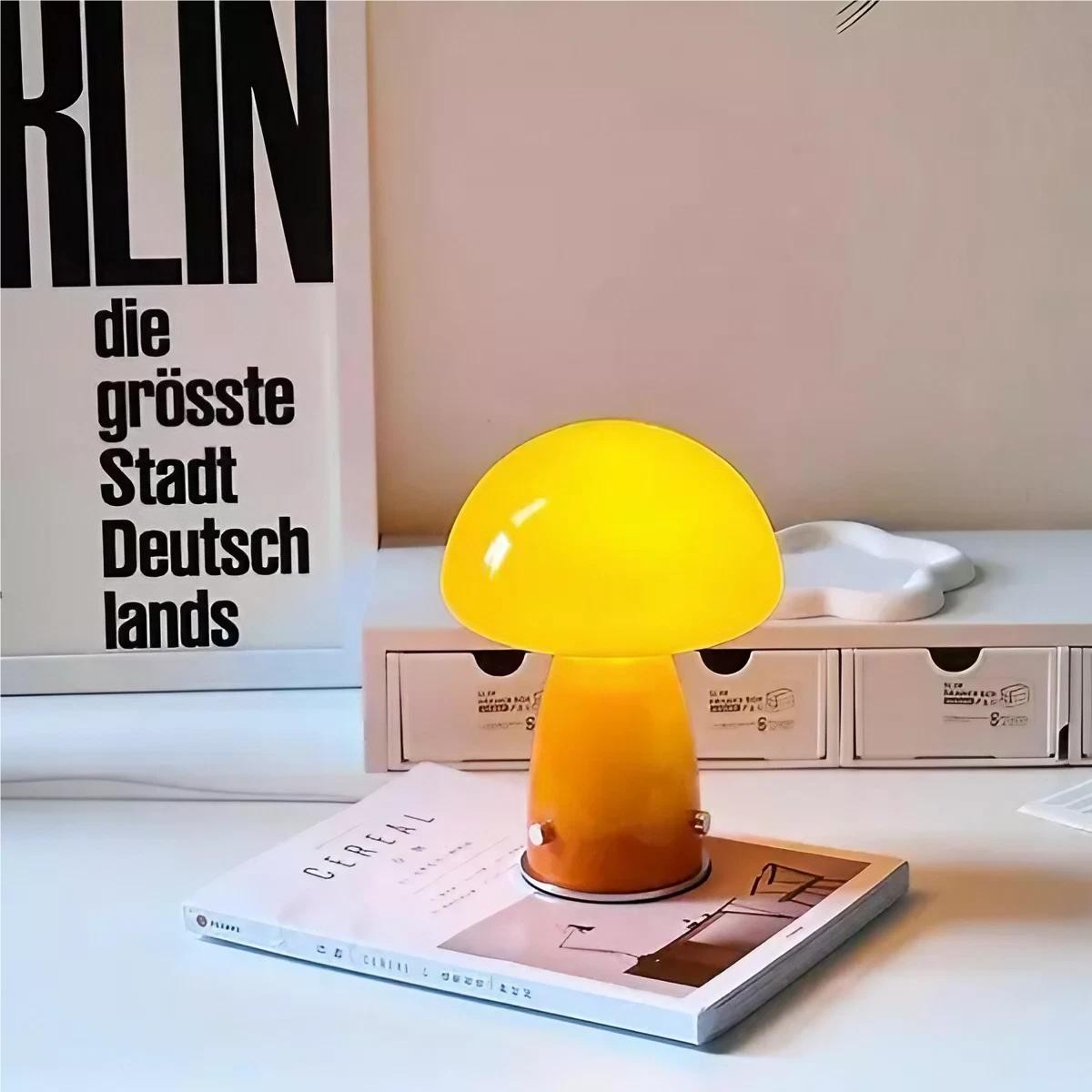 Modern Bauhaus Glass Mushroom Table Lamp K60