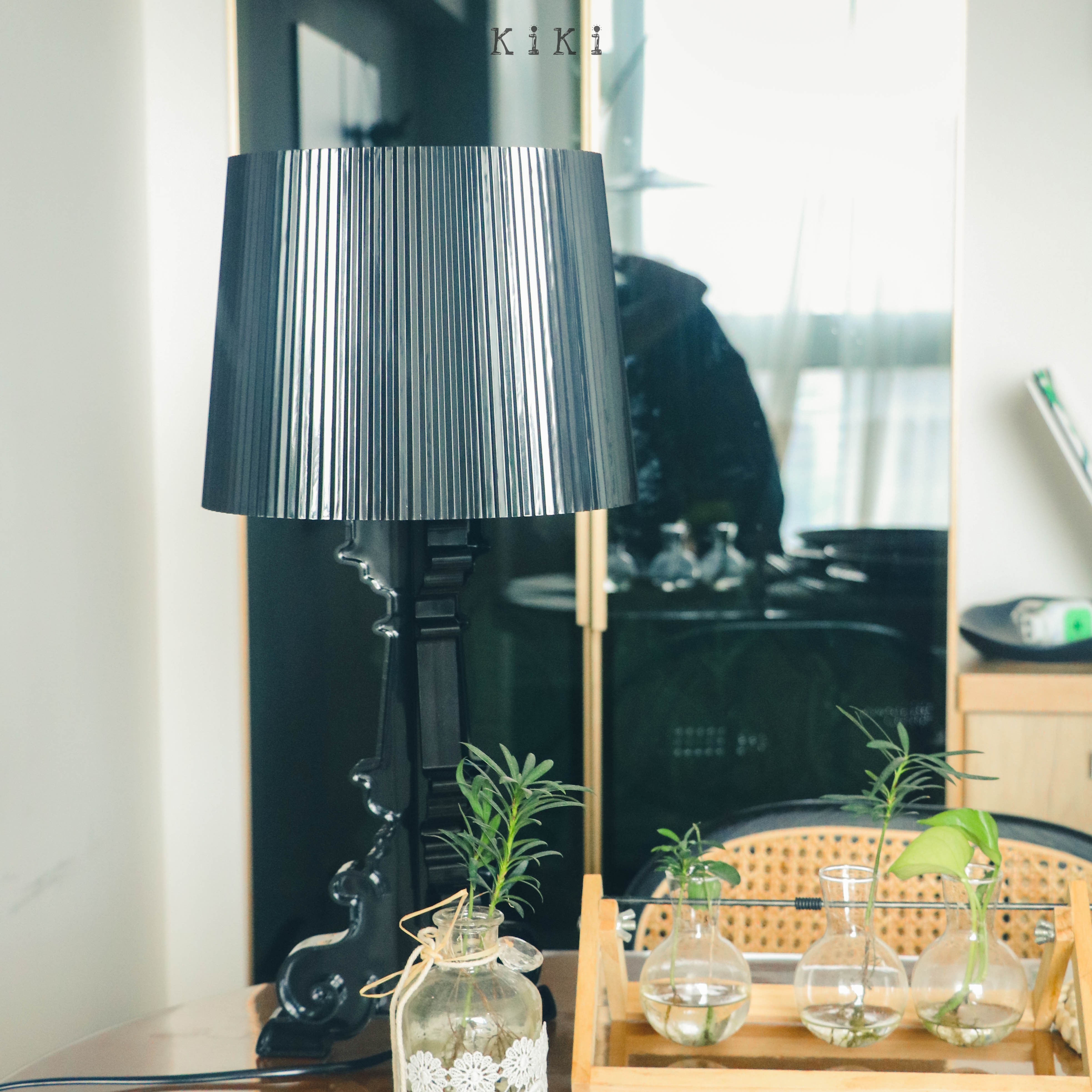 Bourgie Table Lamp