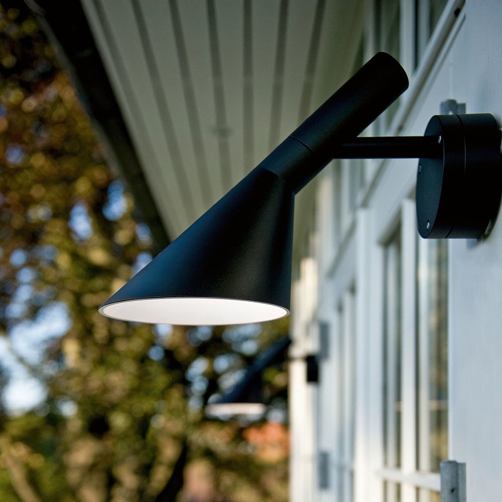 Modern Nordic Metal Wall Lamp - Directional Asymmetrical Sconce for Hallway